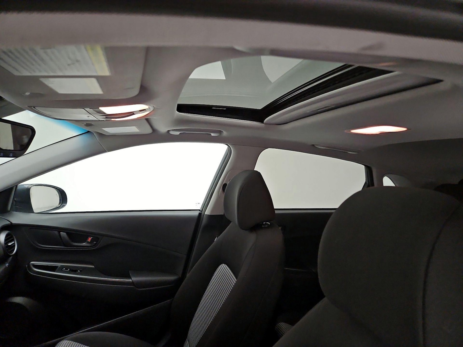 Sunroof(s) & Overhead Airbags