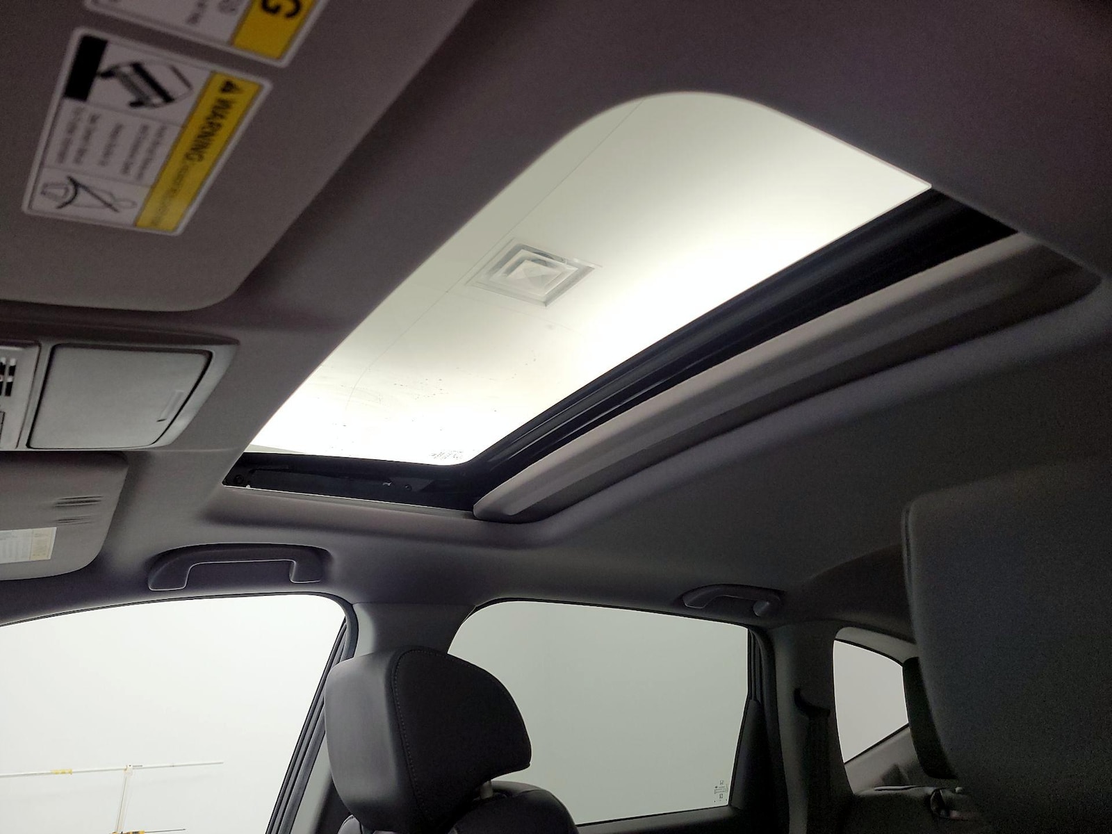 Sunroof(s) & Overhead Airbags