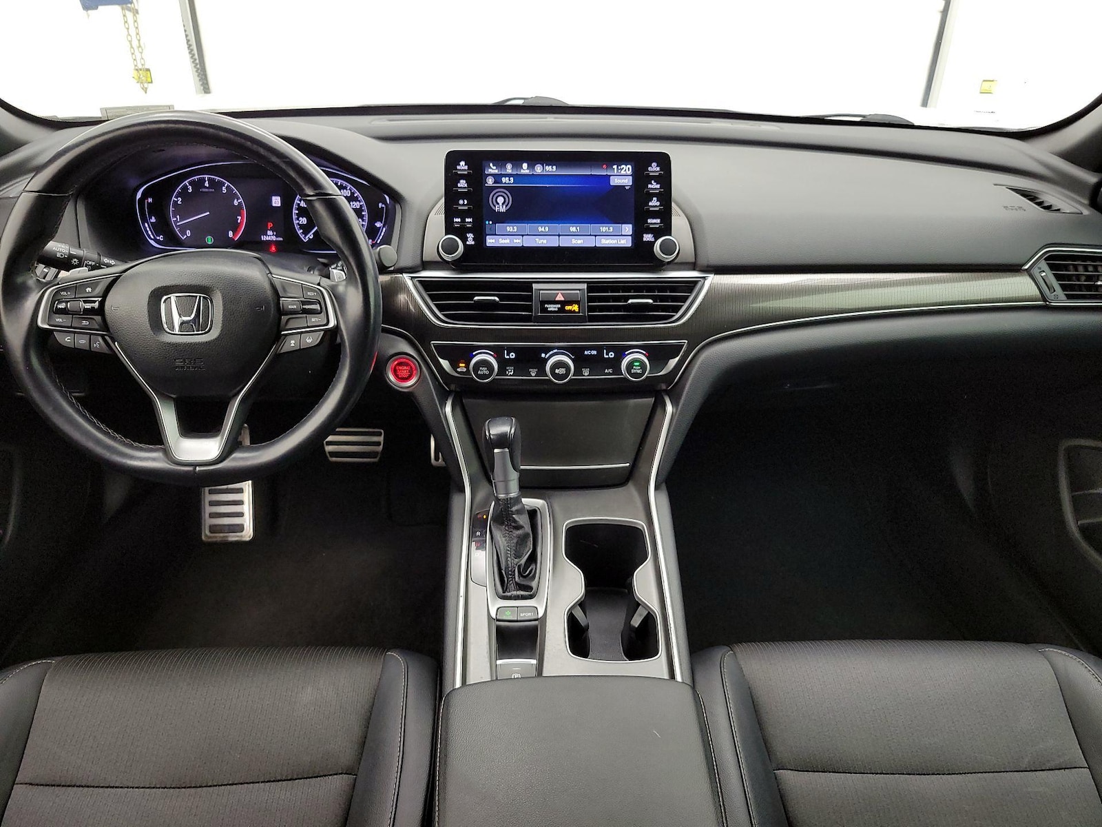 Apple CarPlay® & Android Auto™