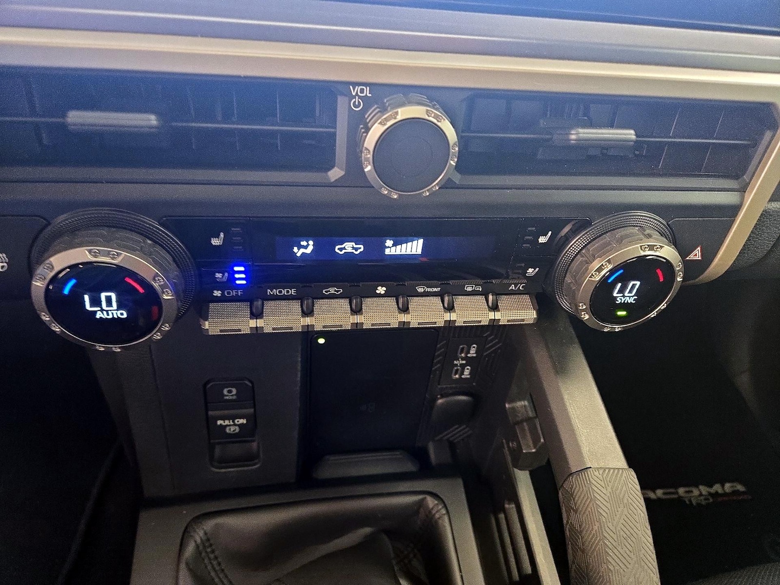 2025 Toyota Tacoma TRD Off Road - Photo 17