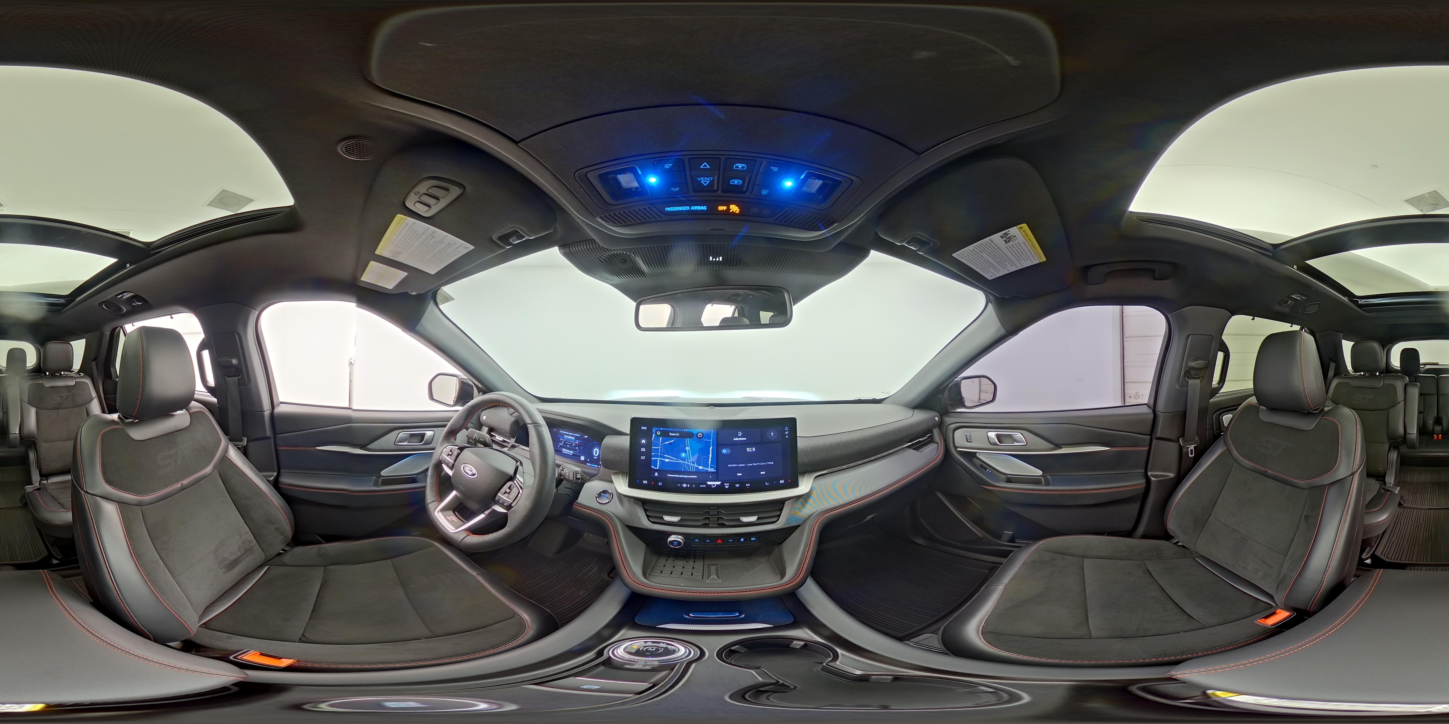 2025 Ford Explorer ST - Photo 28