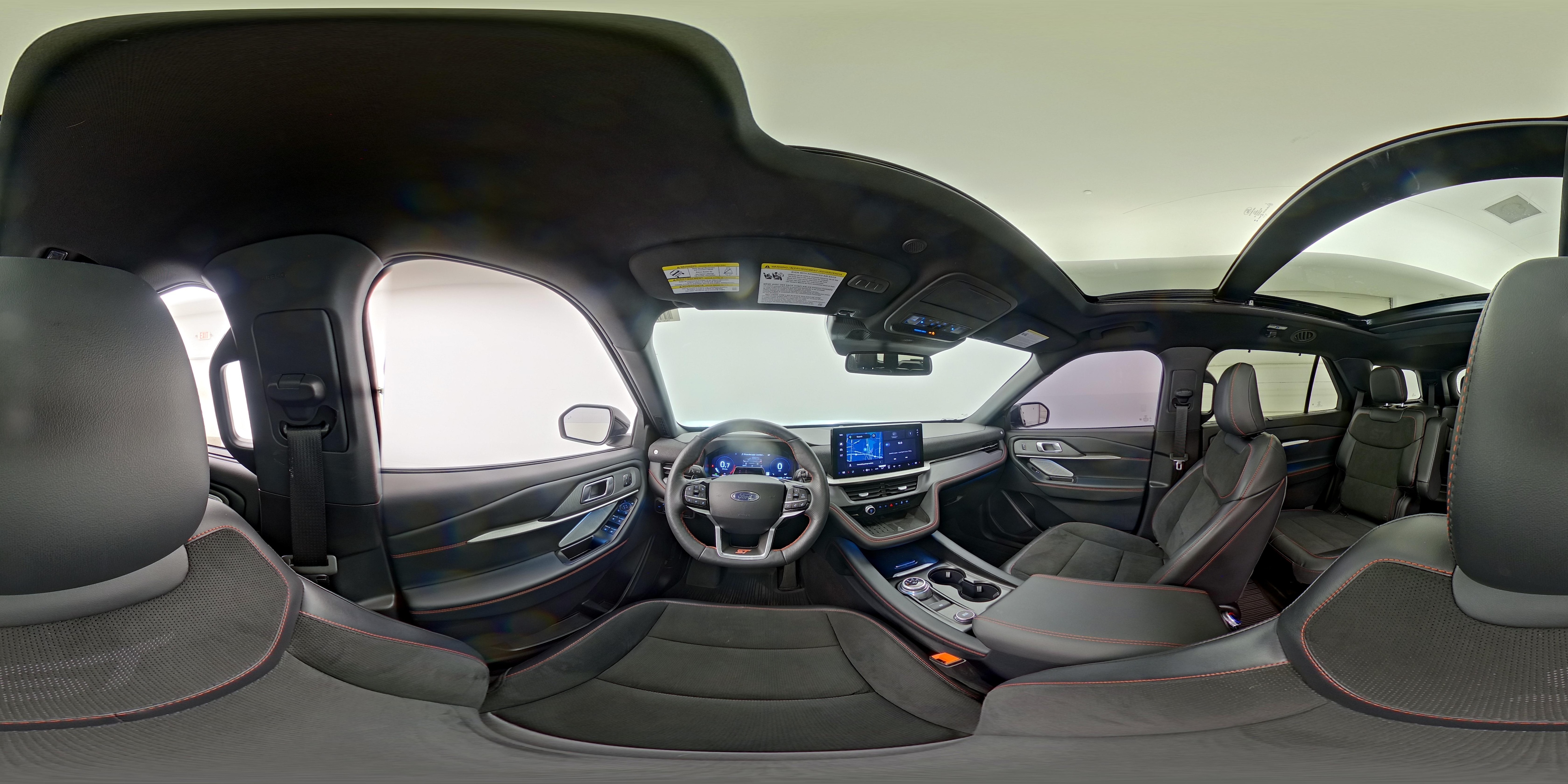 2025 Ford Explorer ST - Photo 30