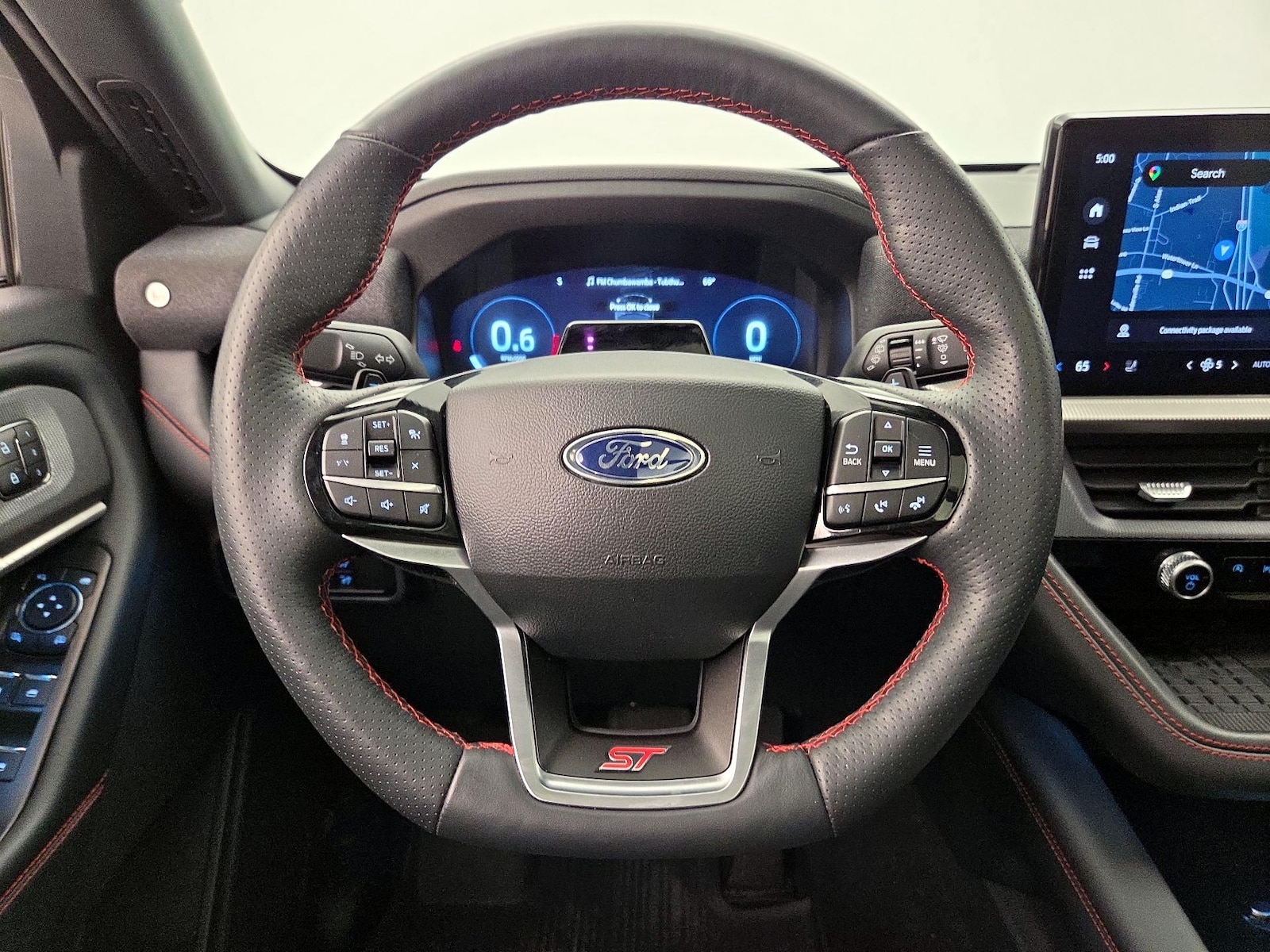 2025 Ford Explorer ST - Photo 11