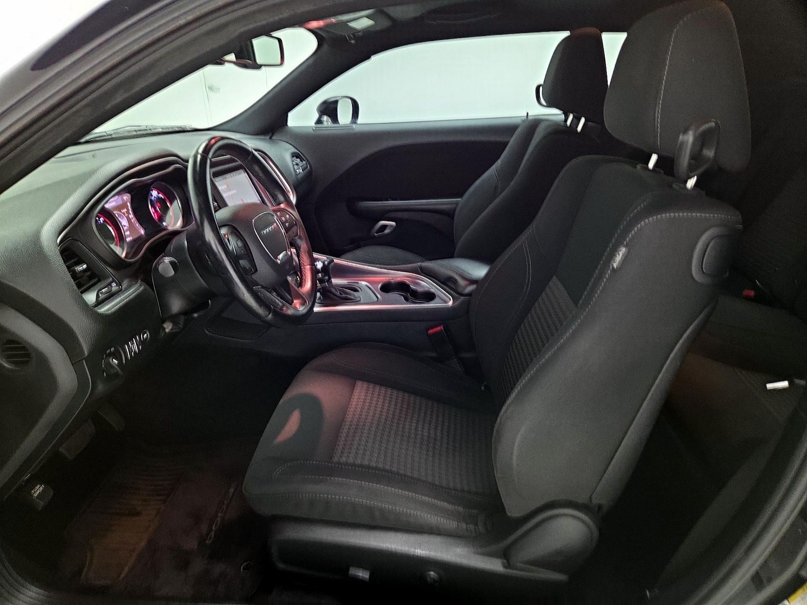 Power Seat(s) & Side Airbags