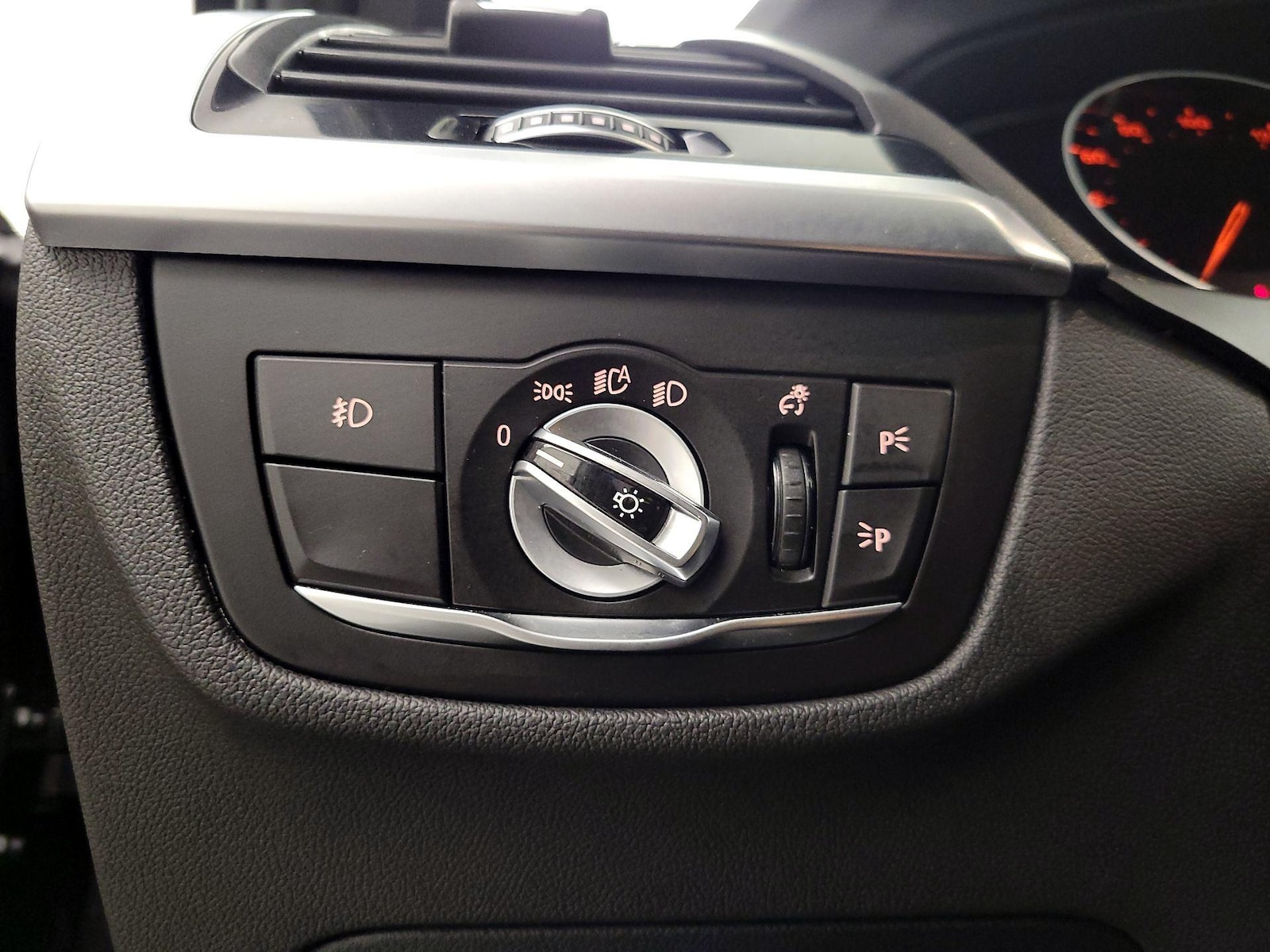 2020 BMW X3 30i - Photo 14