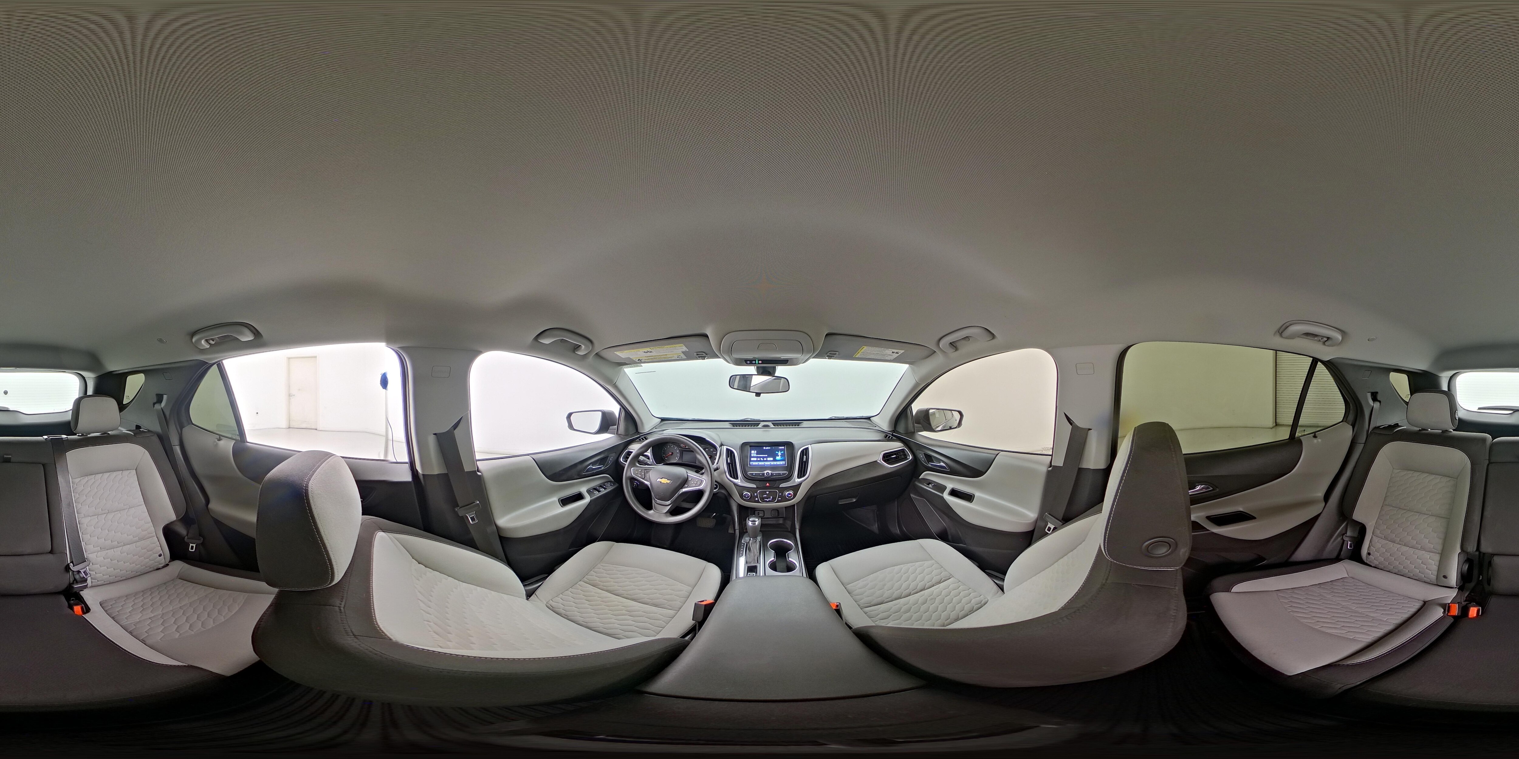 2018 Chevrolet Equinox LS - Photo 25