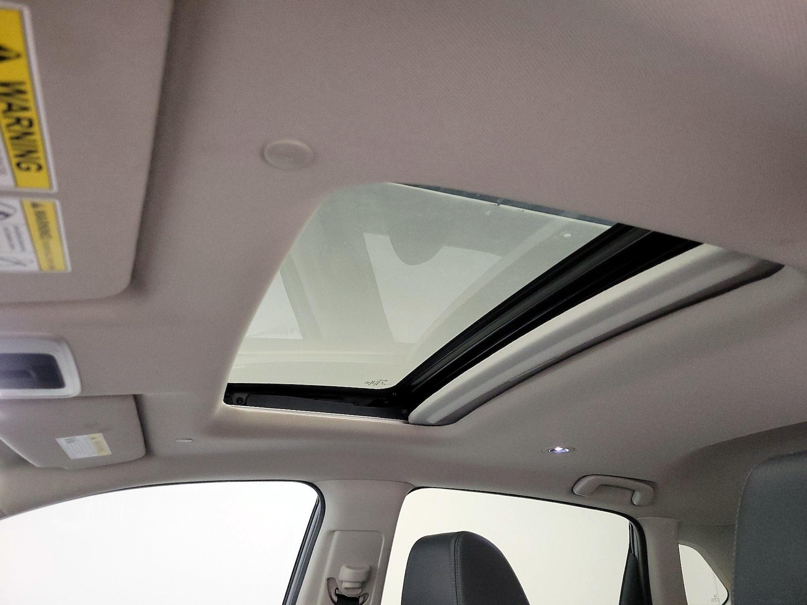 Sunroof(s) & Overhead Airbags