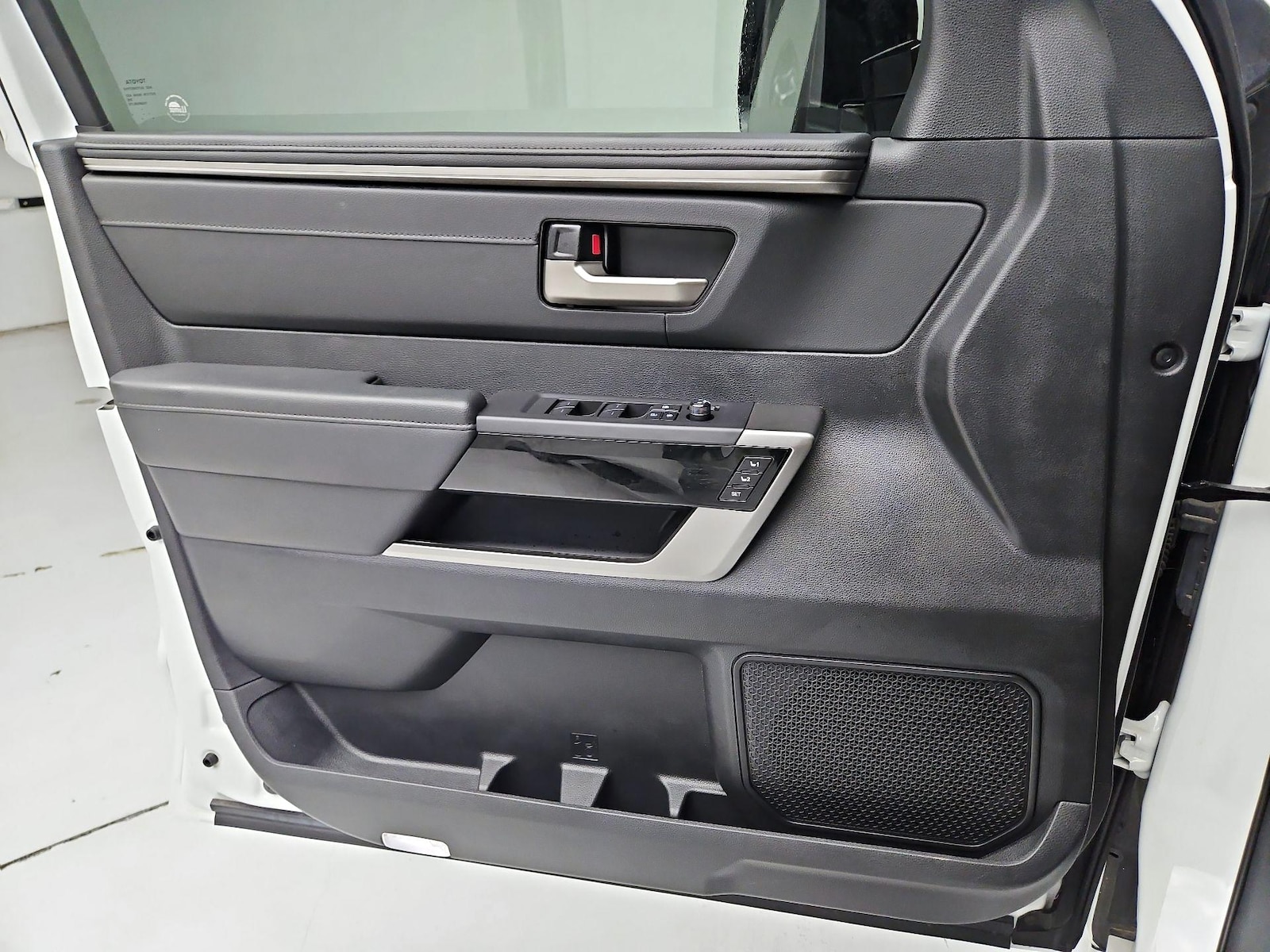 2023 Toyota Tundra Limited - Photo 13