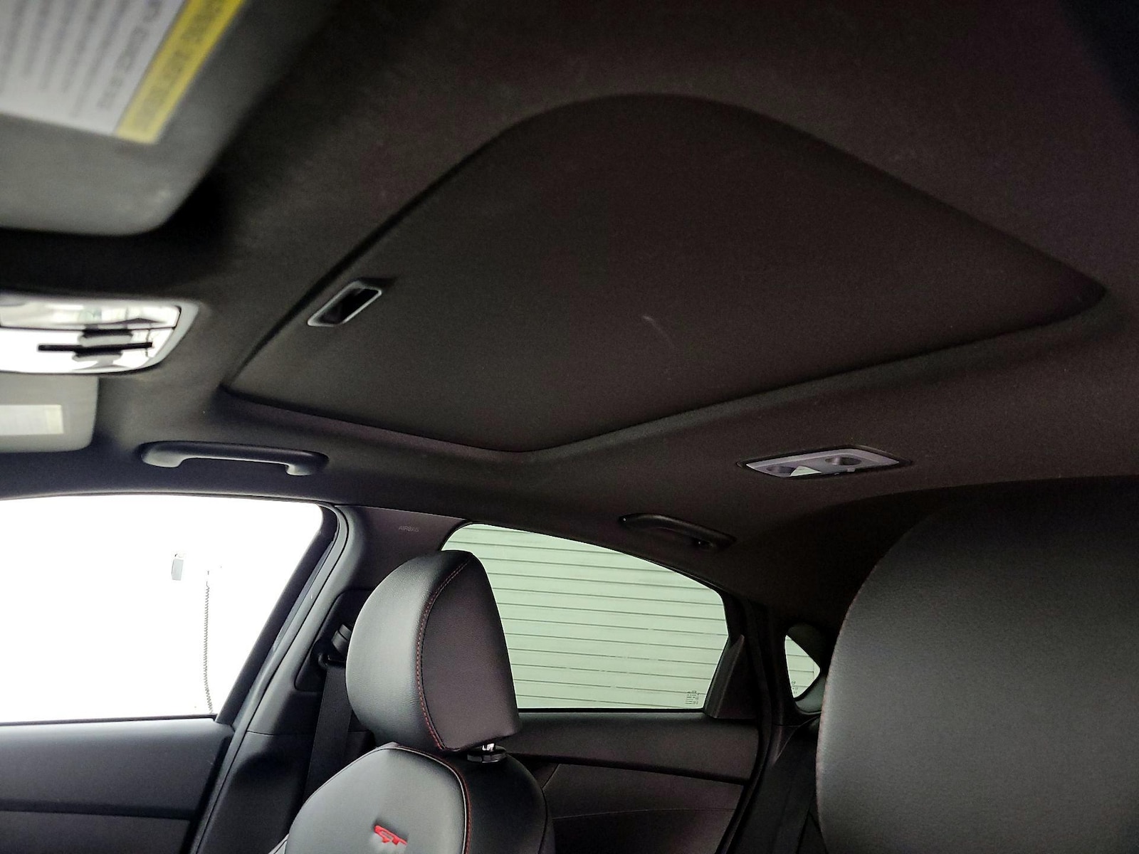 Sunroof(s) & Overhead Airbags