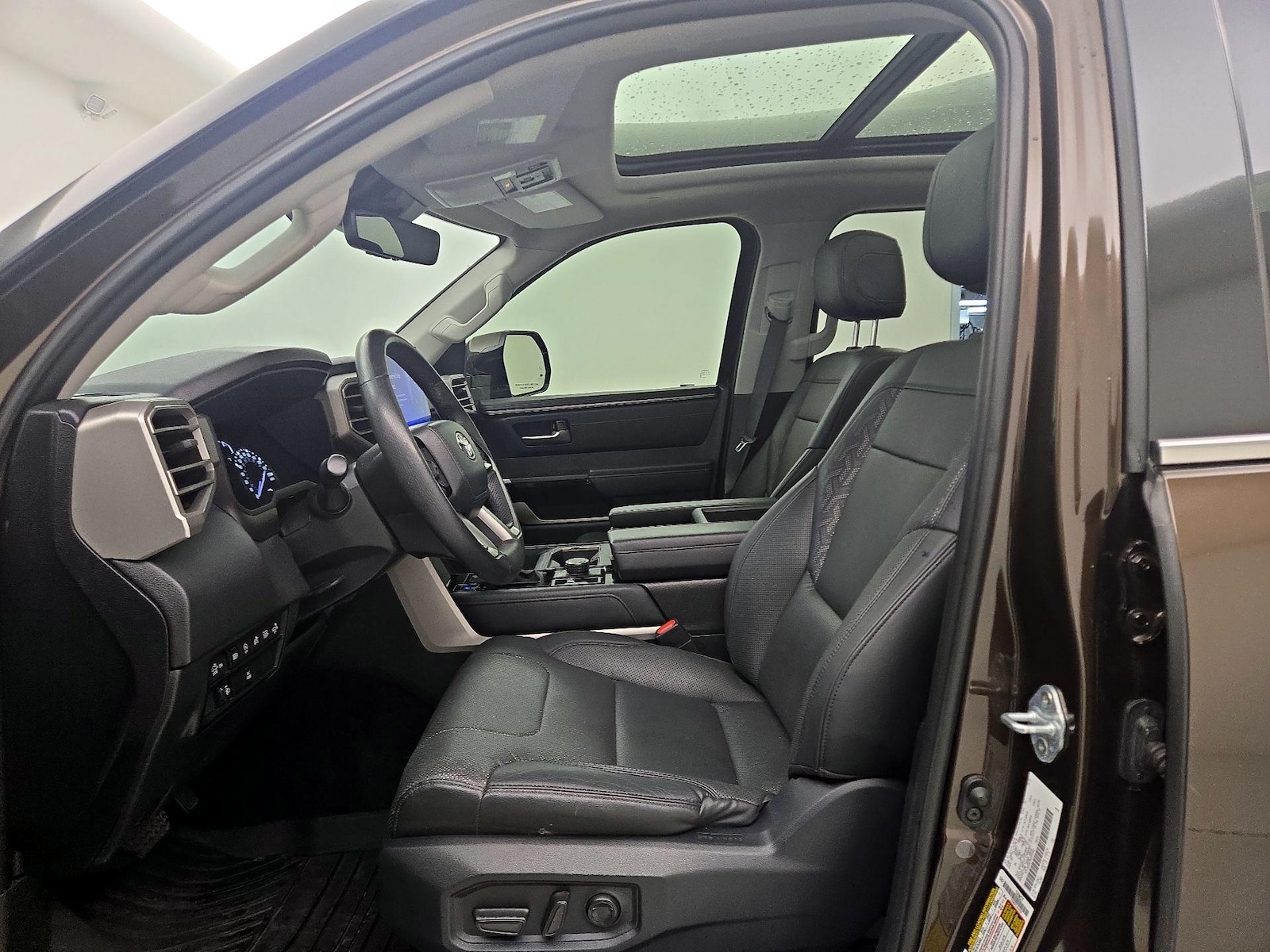 2022 Toyota Tundra Limited - Photo 12