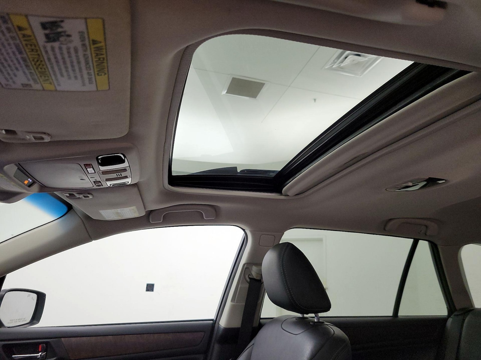 Sunroof(s) & Overhead Airbags