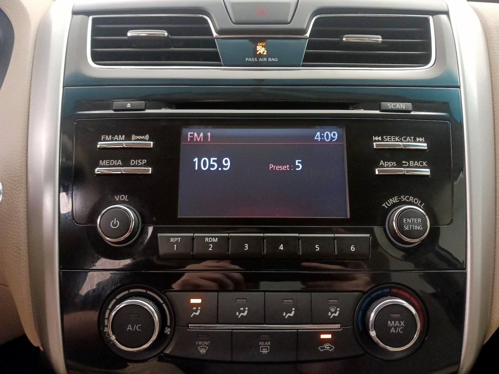 2015 Nissan Altima S - Photo 16
