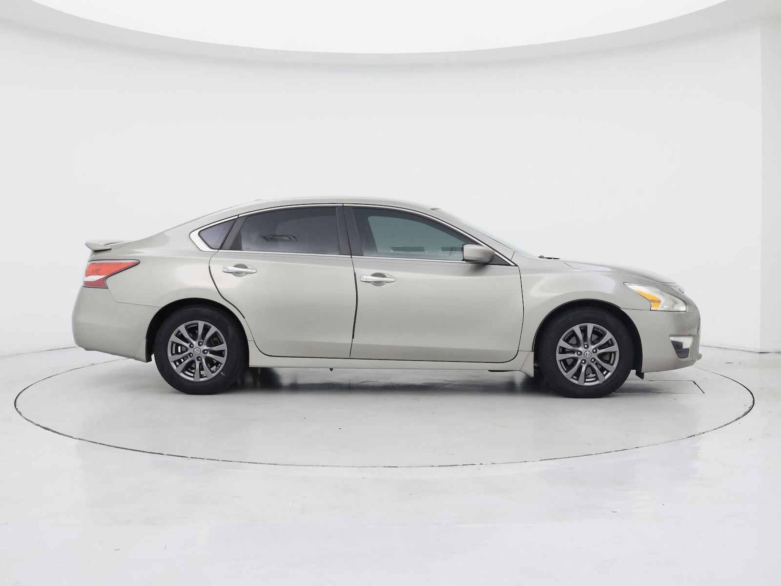 2015 Nissan Altima S - Photo 8