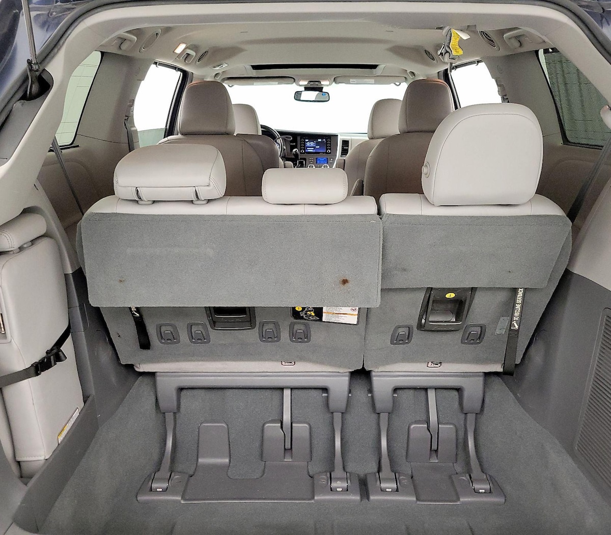 Trunk/Cargo (Seats Up)