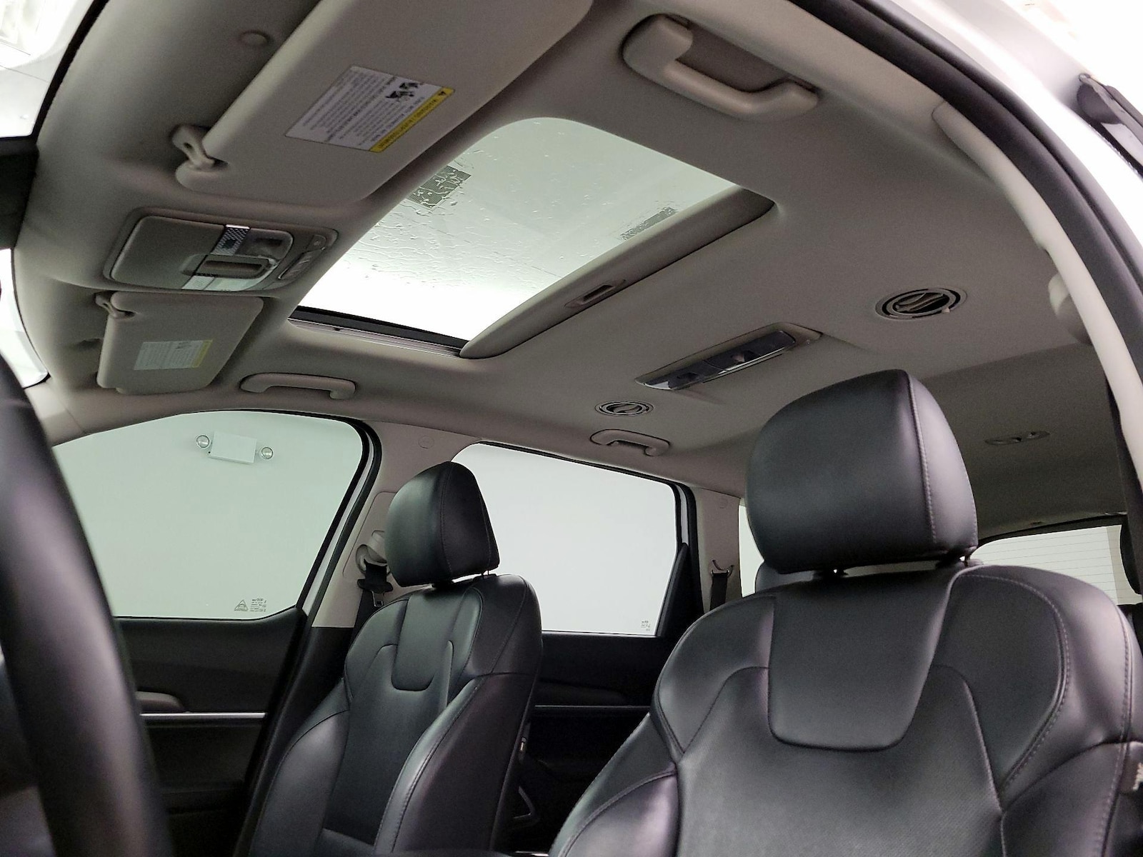 Sunroof(s) & Overhead Airbags