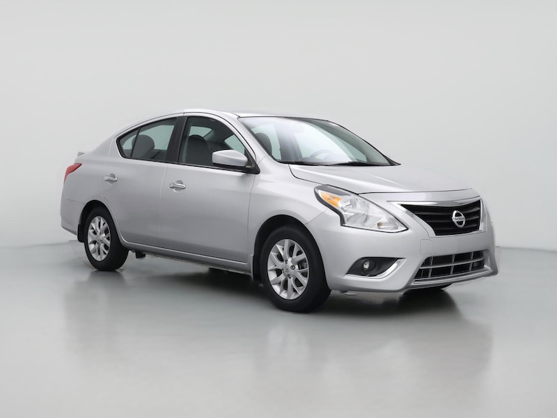 2016 Nissan Versa SV