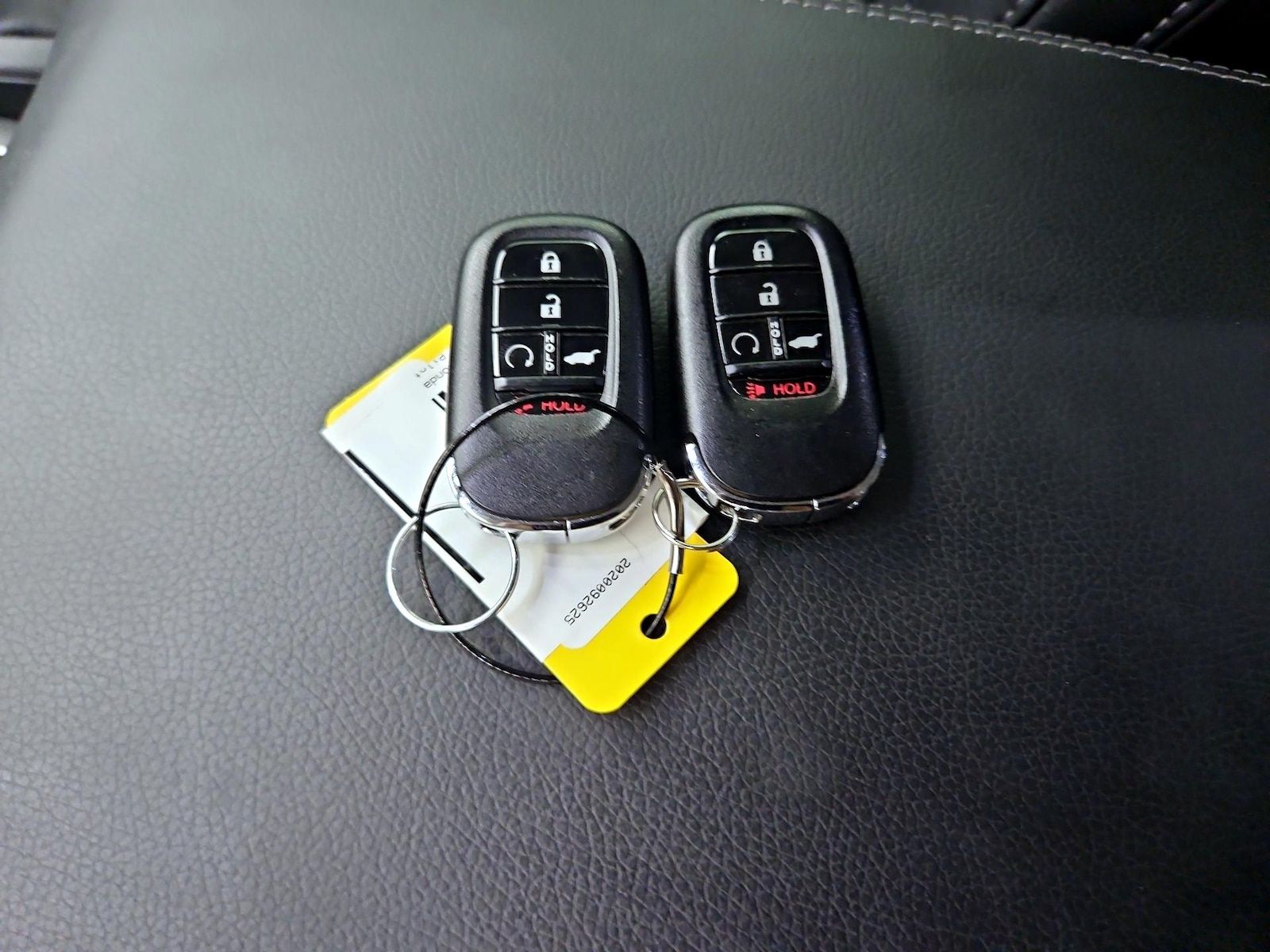 2025 Honda Pilot EX-L - Photo 25
