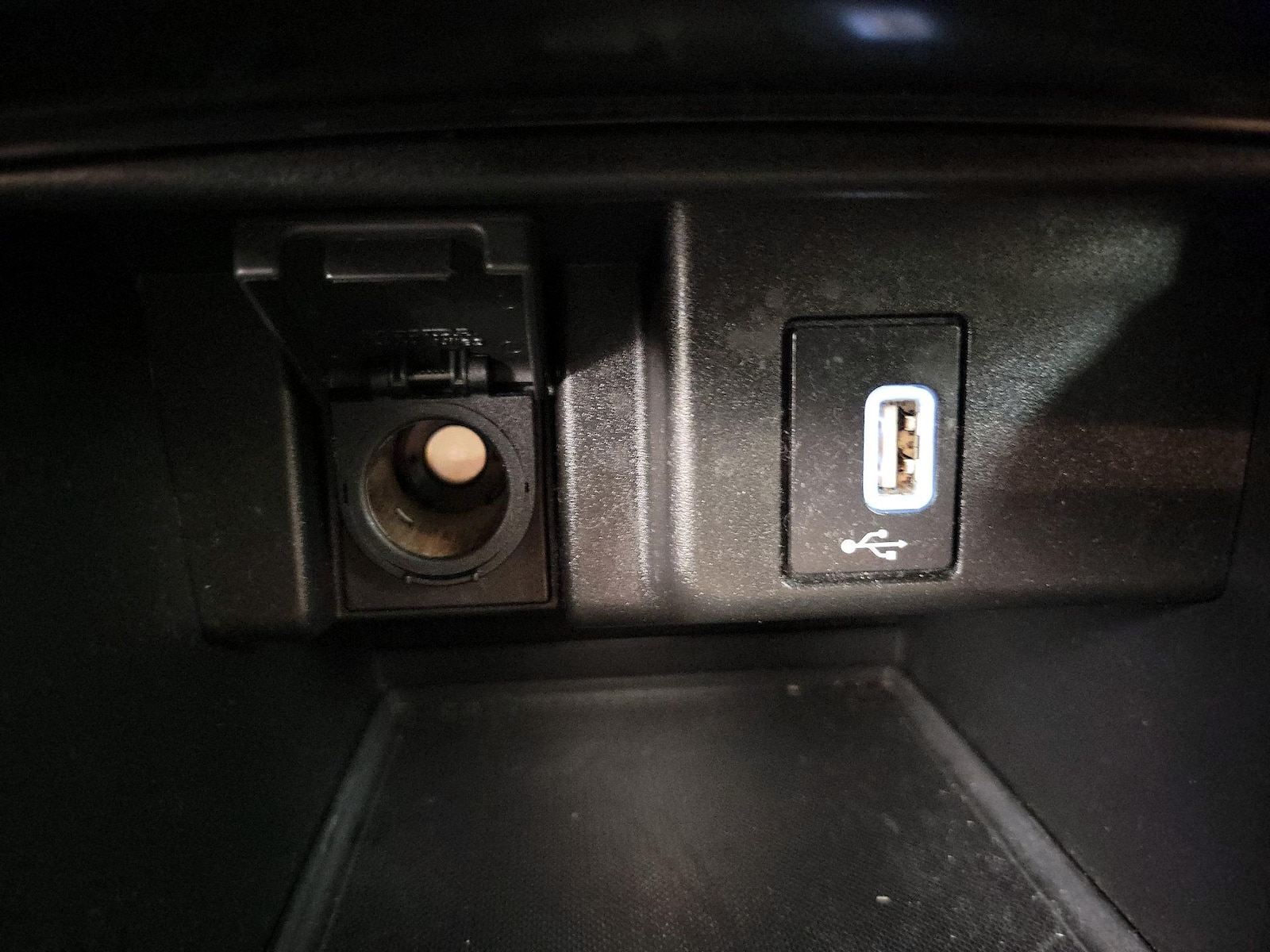 2018 Honda Accord LX - Photo 19