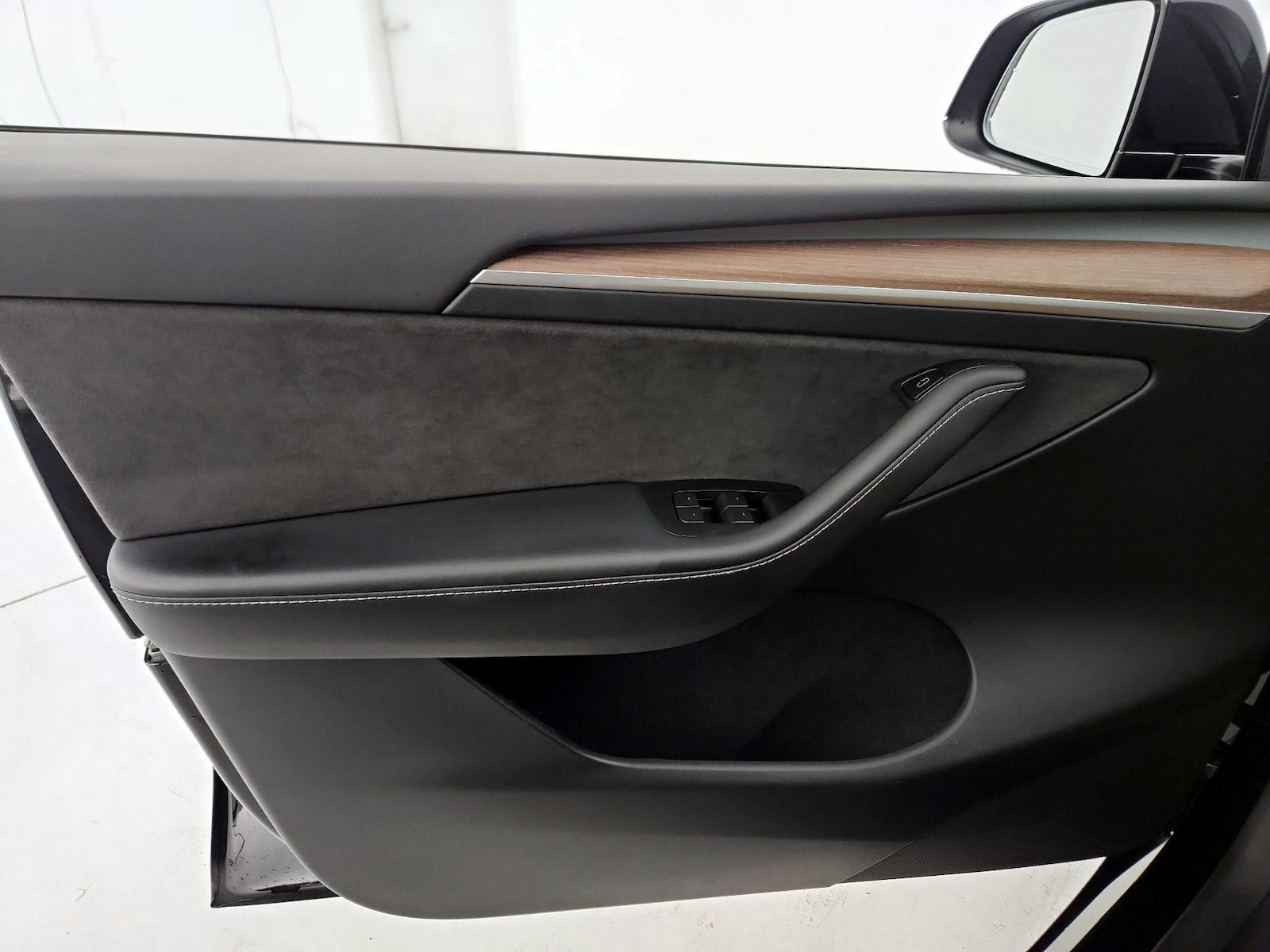 2023 Tesla Model Y Performance - Photo 13