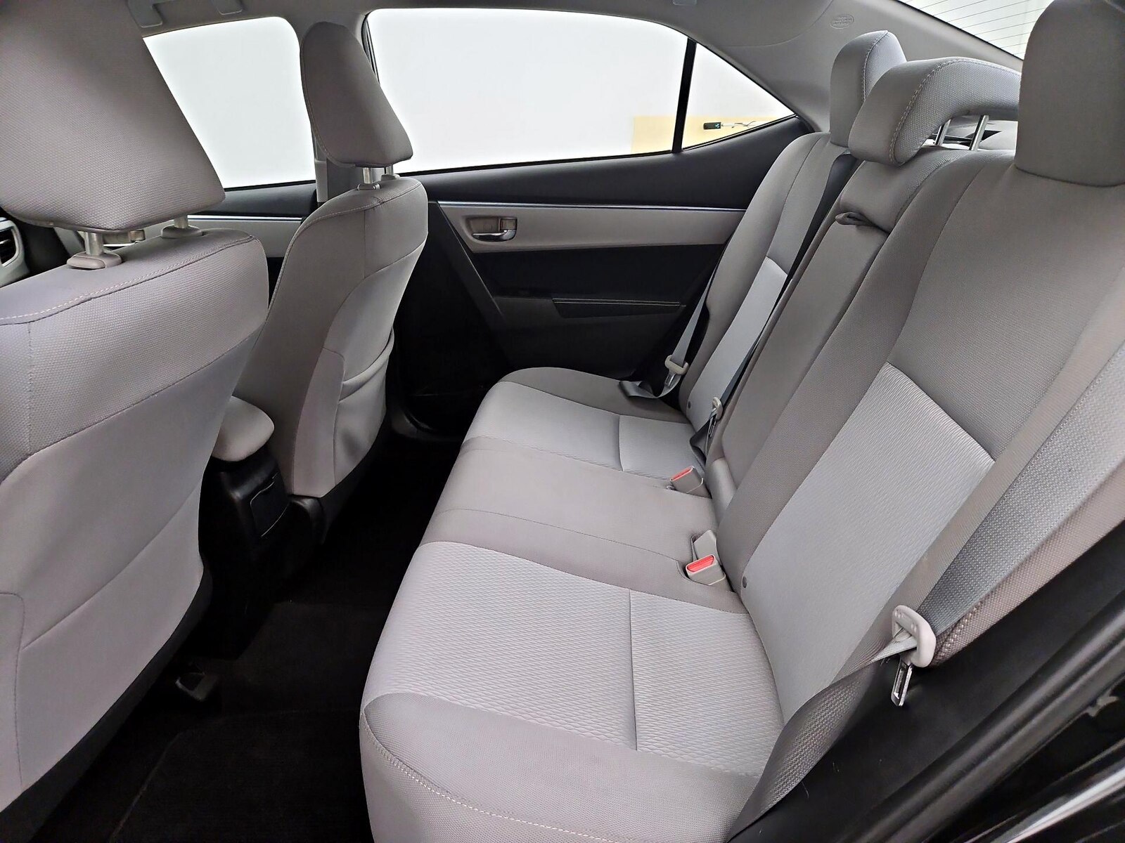 2016 Toyota Corolla LE - Photo 20