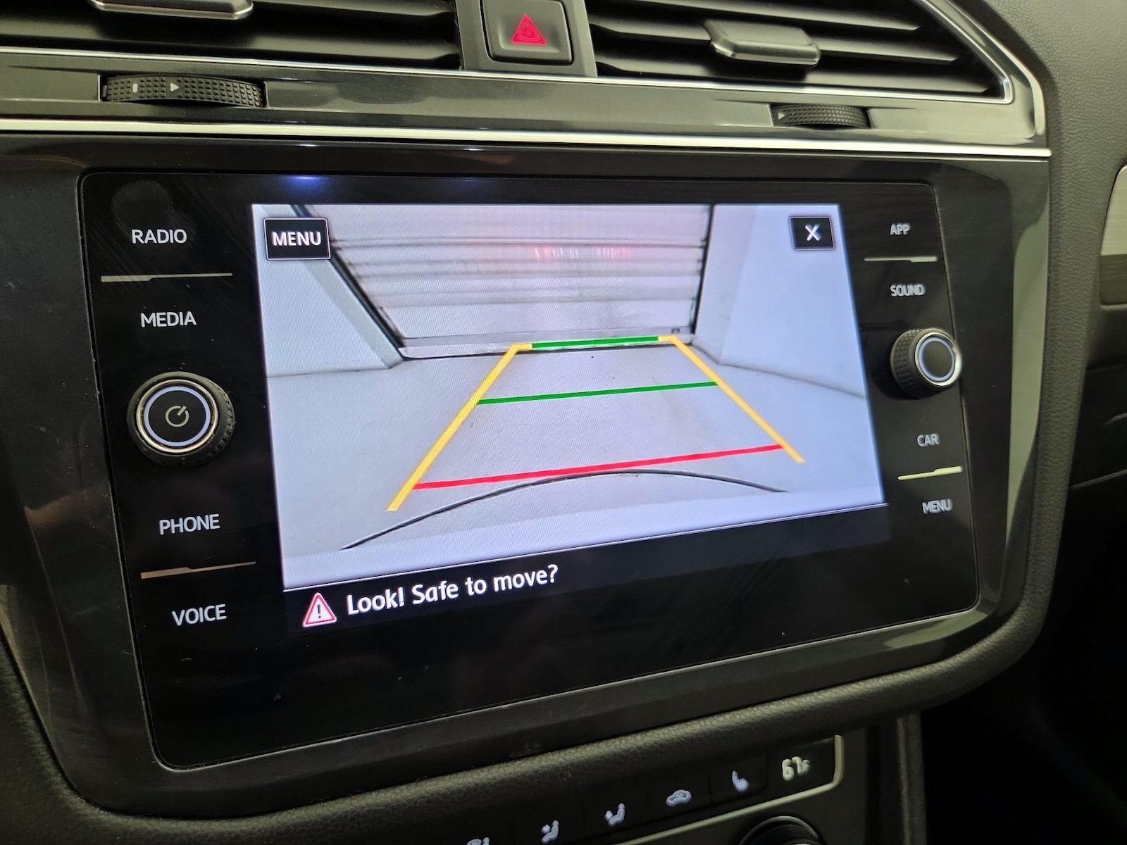 2019 Volkswagen Tiguan SE - Photo 15