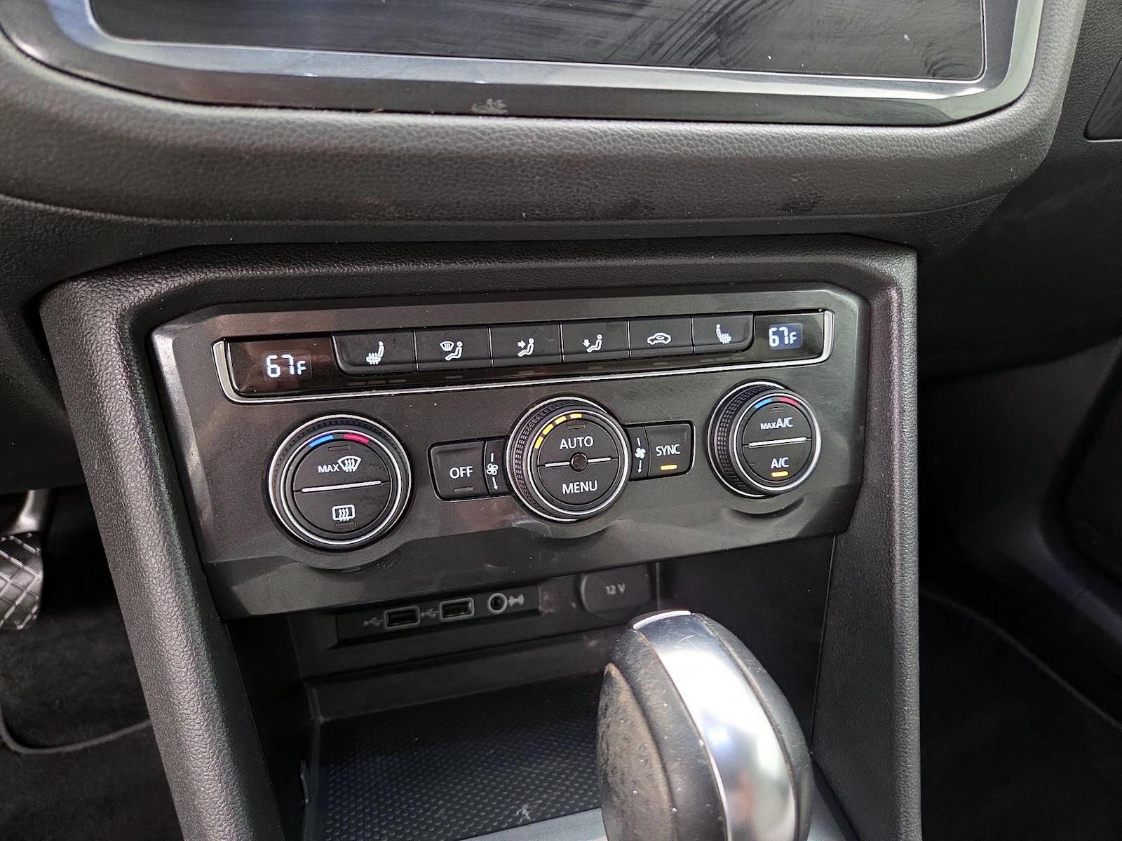 2019 Volkswagen Tiguan SE - Photo 17