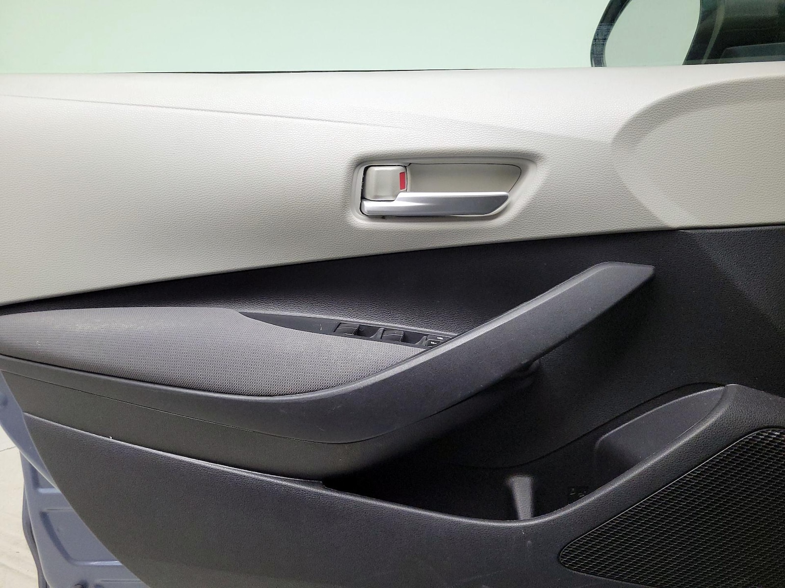 2021 Toyota Corolla LE - Photo 13