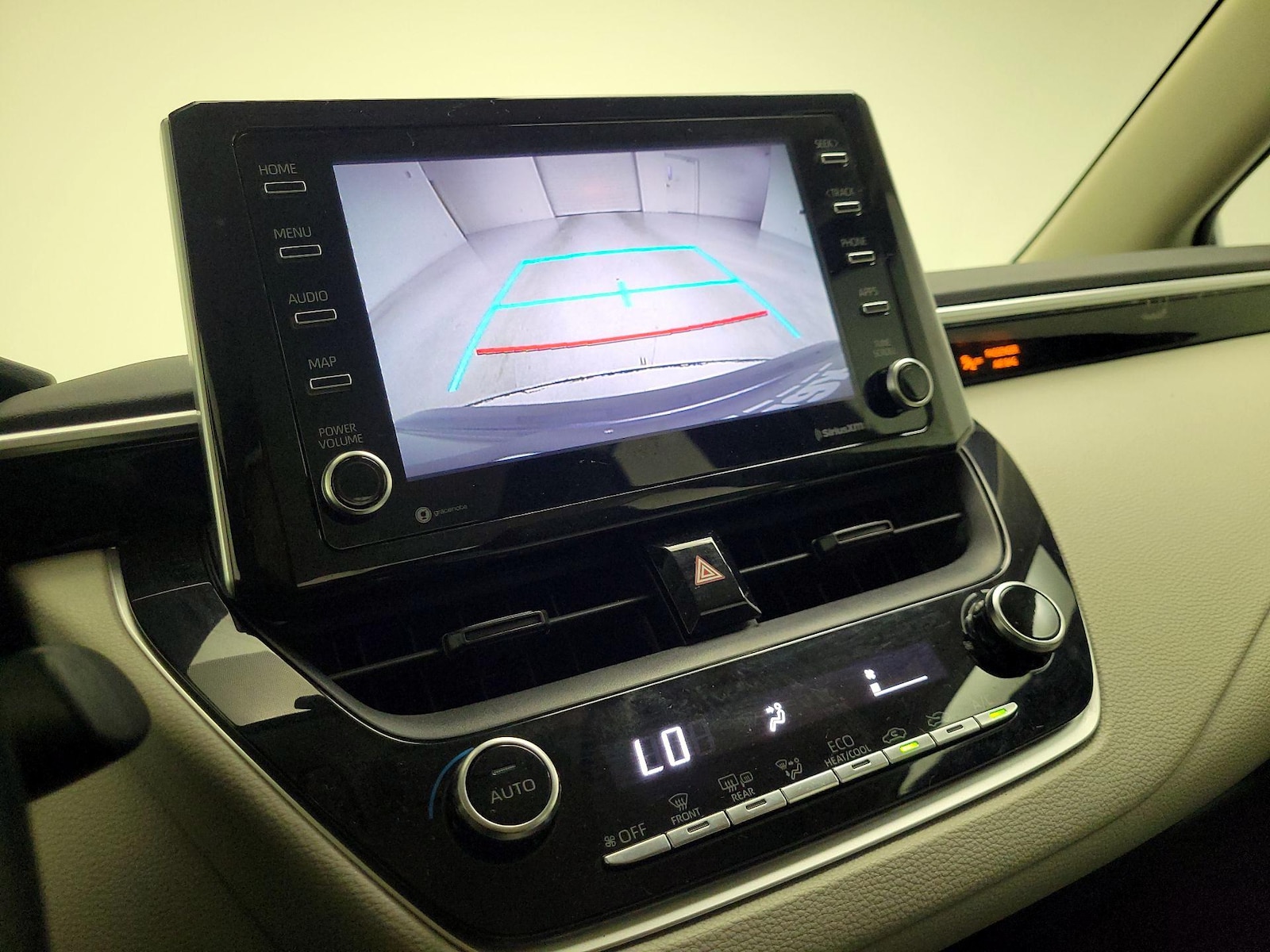 2021 Toyota Corolla LE - Photo 15