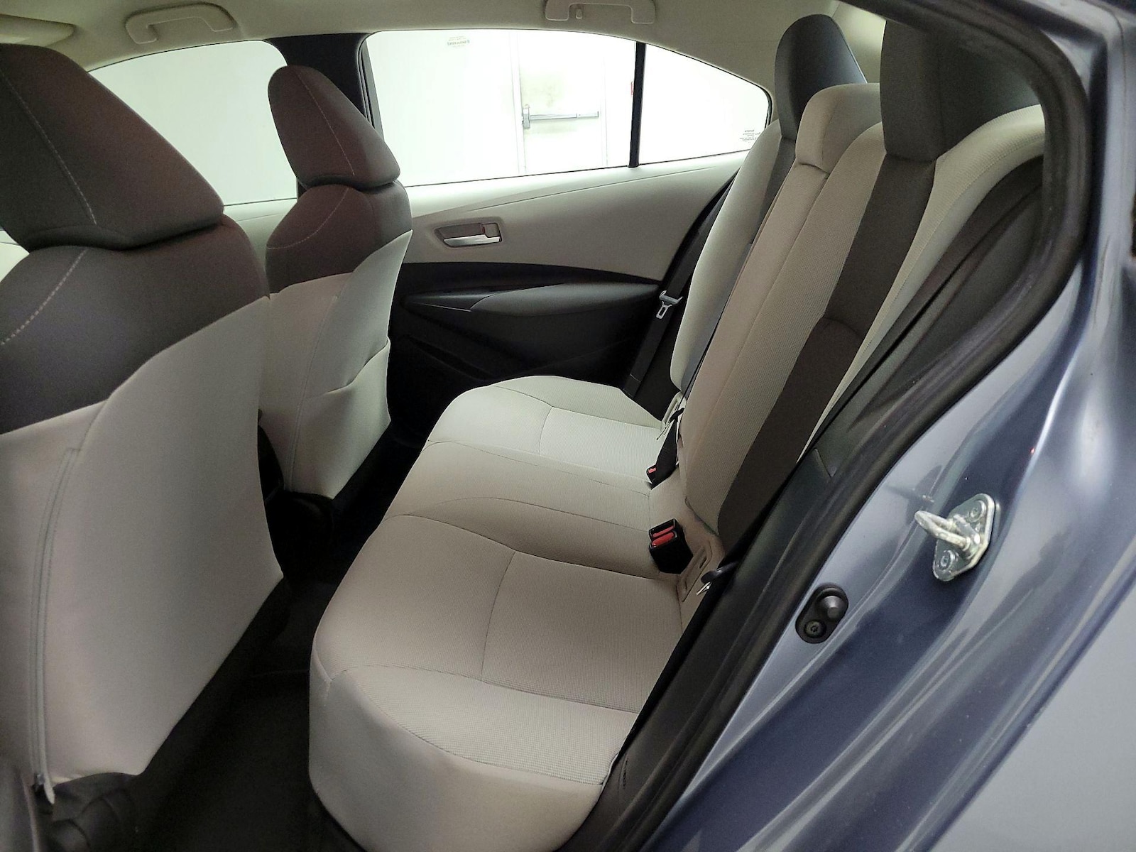 2021 Toyota Corolla LE - Photo 20