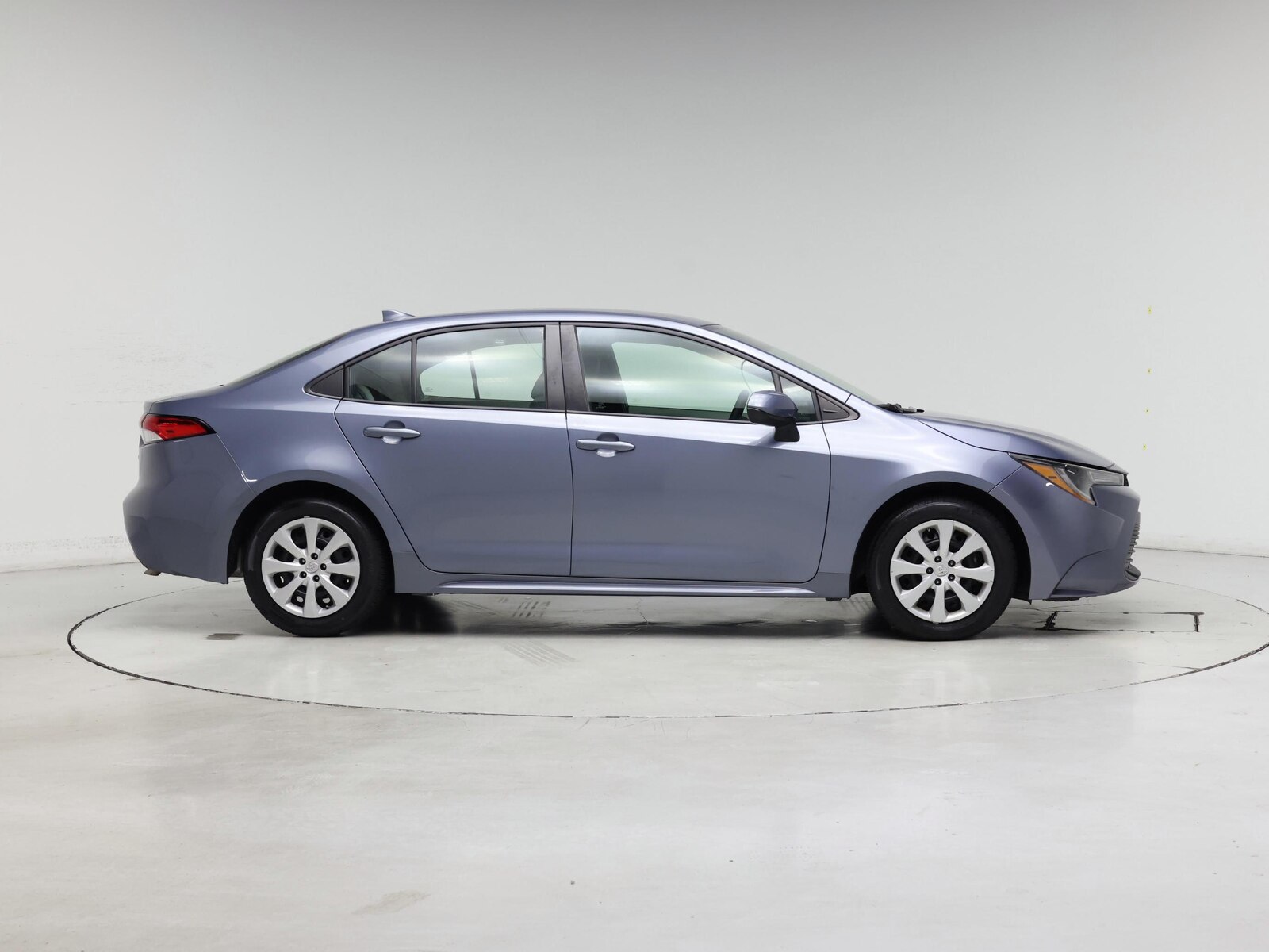 2021 Toyota Corolla LE - Photo 8