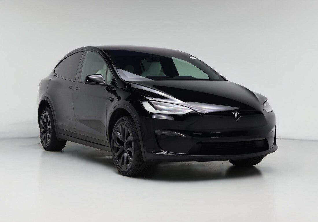 2023 Tesla Model X Long Range in Black — CarMax photo
