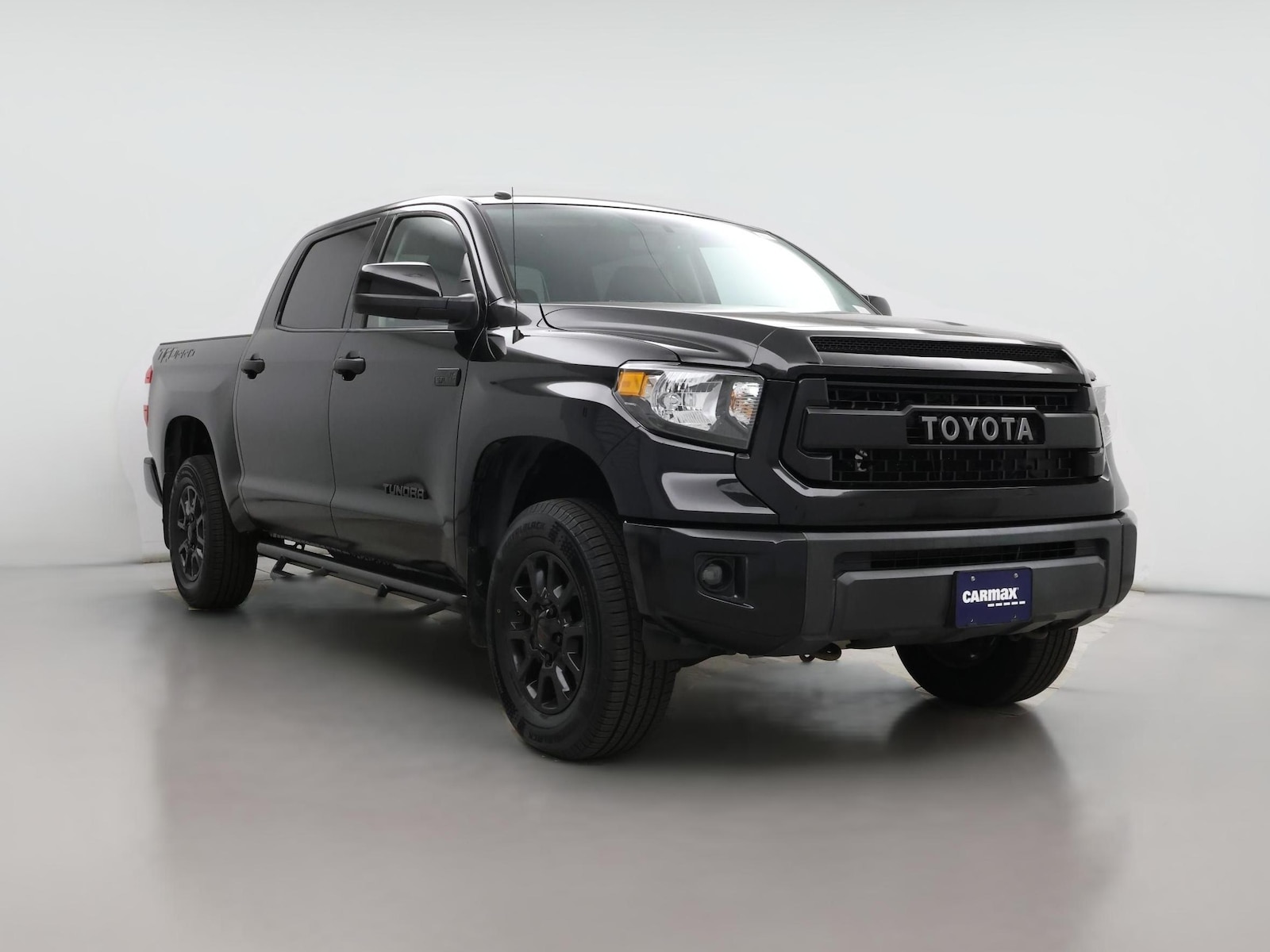 Bed Liner & Tow Hitch