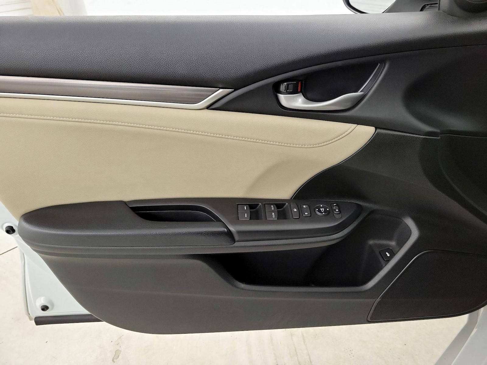 2021 Honda Civic EX-L - Photo 13