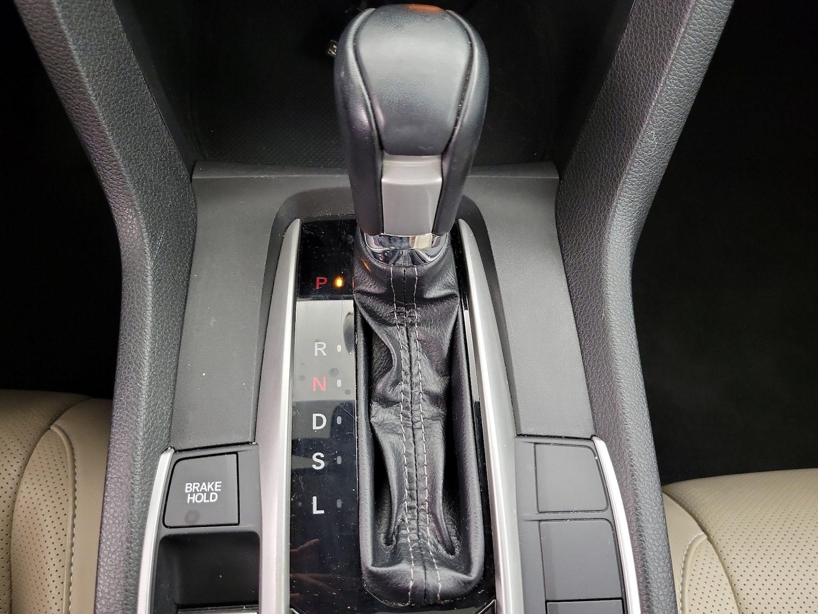 2021 Honda Civic EX-L - Photo 18