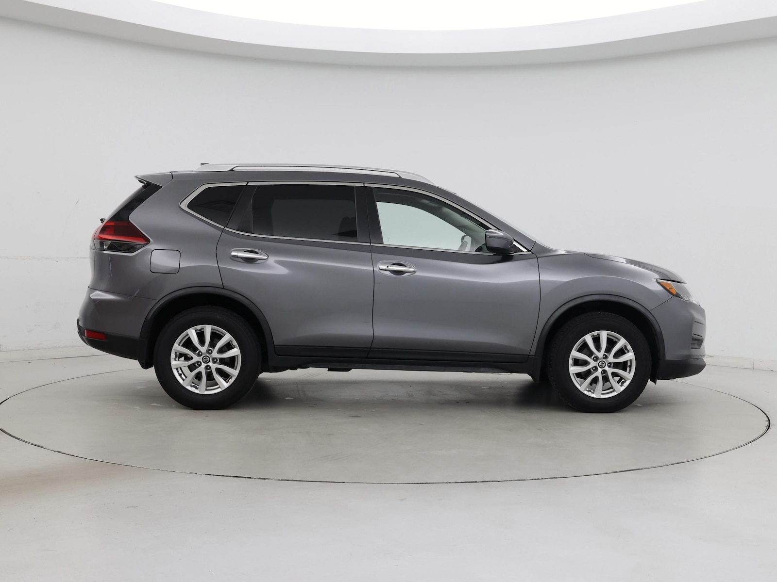 2020 Nissan Rogue SV - Photo 8