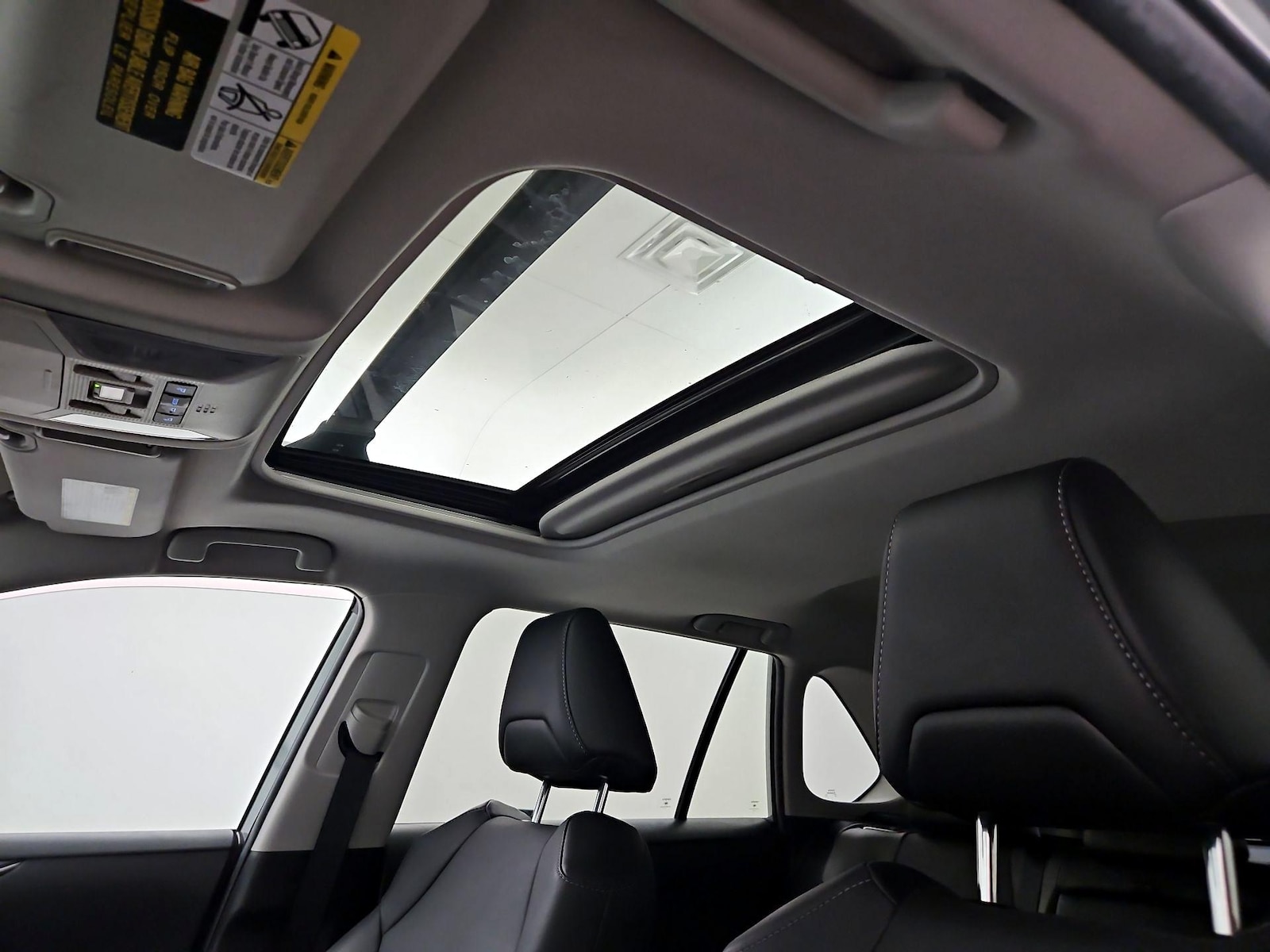 Sunroof(s) & Overhead Airbags