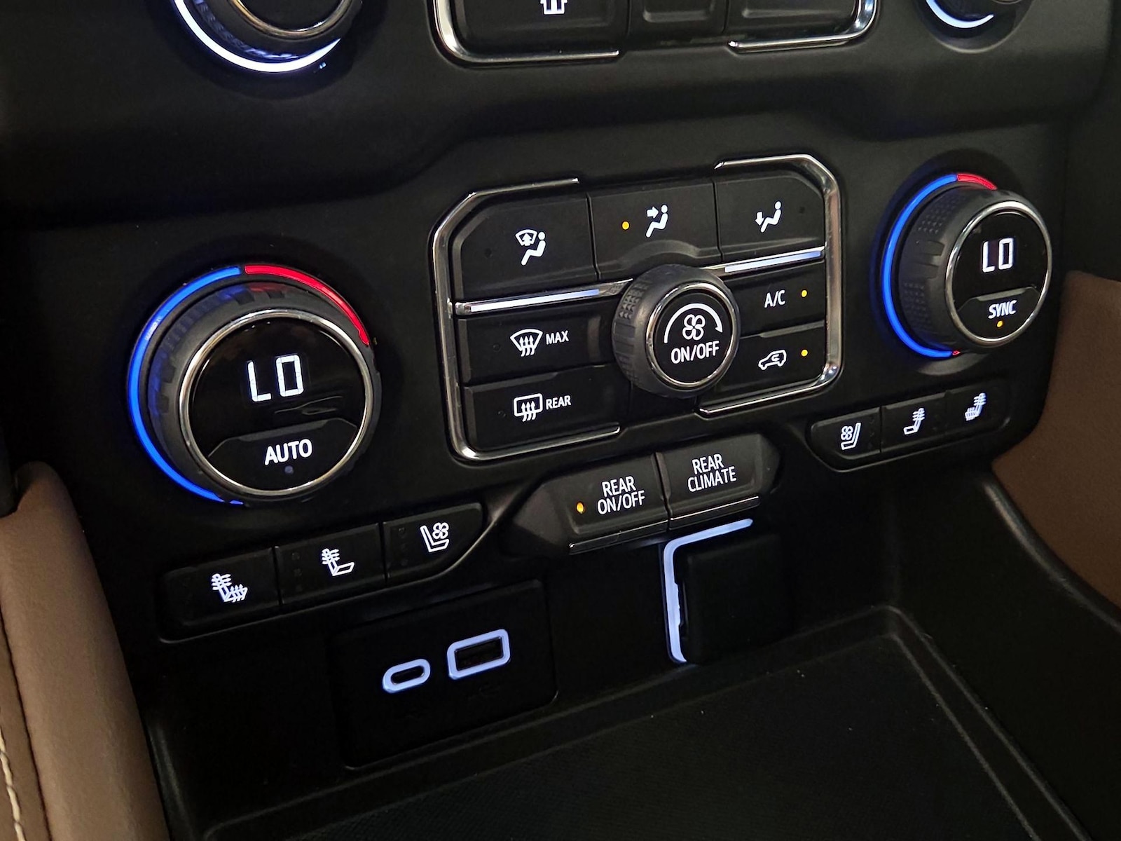2022 Chevrolet Suburban High Country - Photo 17