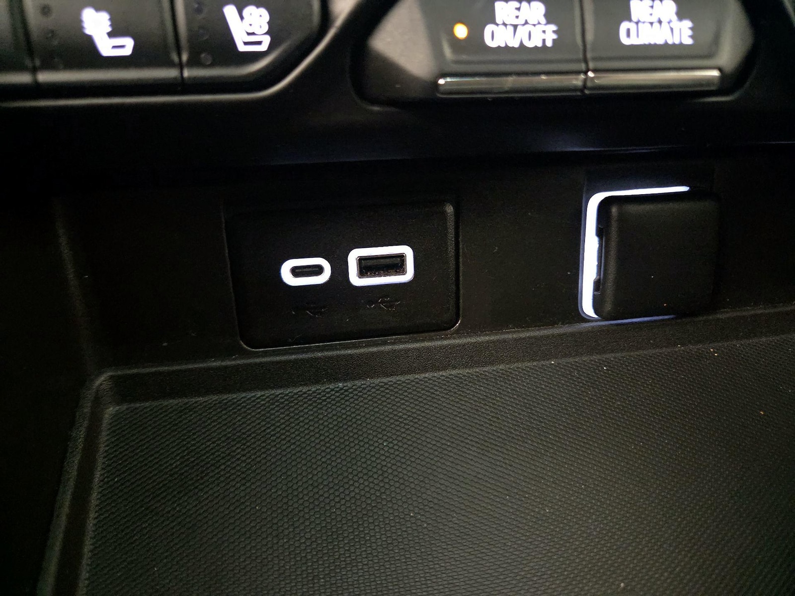 2022 Chevrolet Suburban High Country - Photo 19