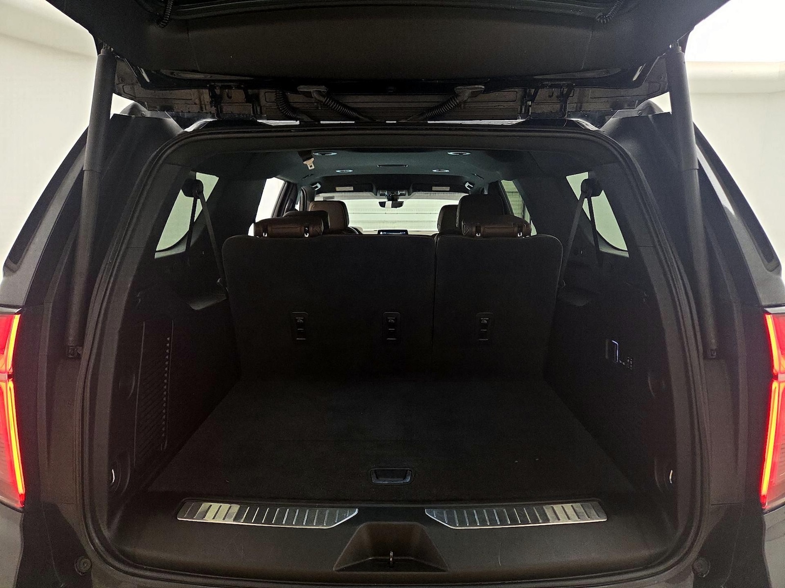 2022 Chevrolet Suburban High Country - Photo 22
