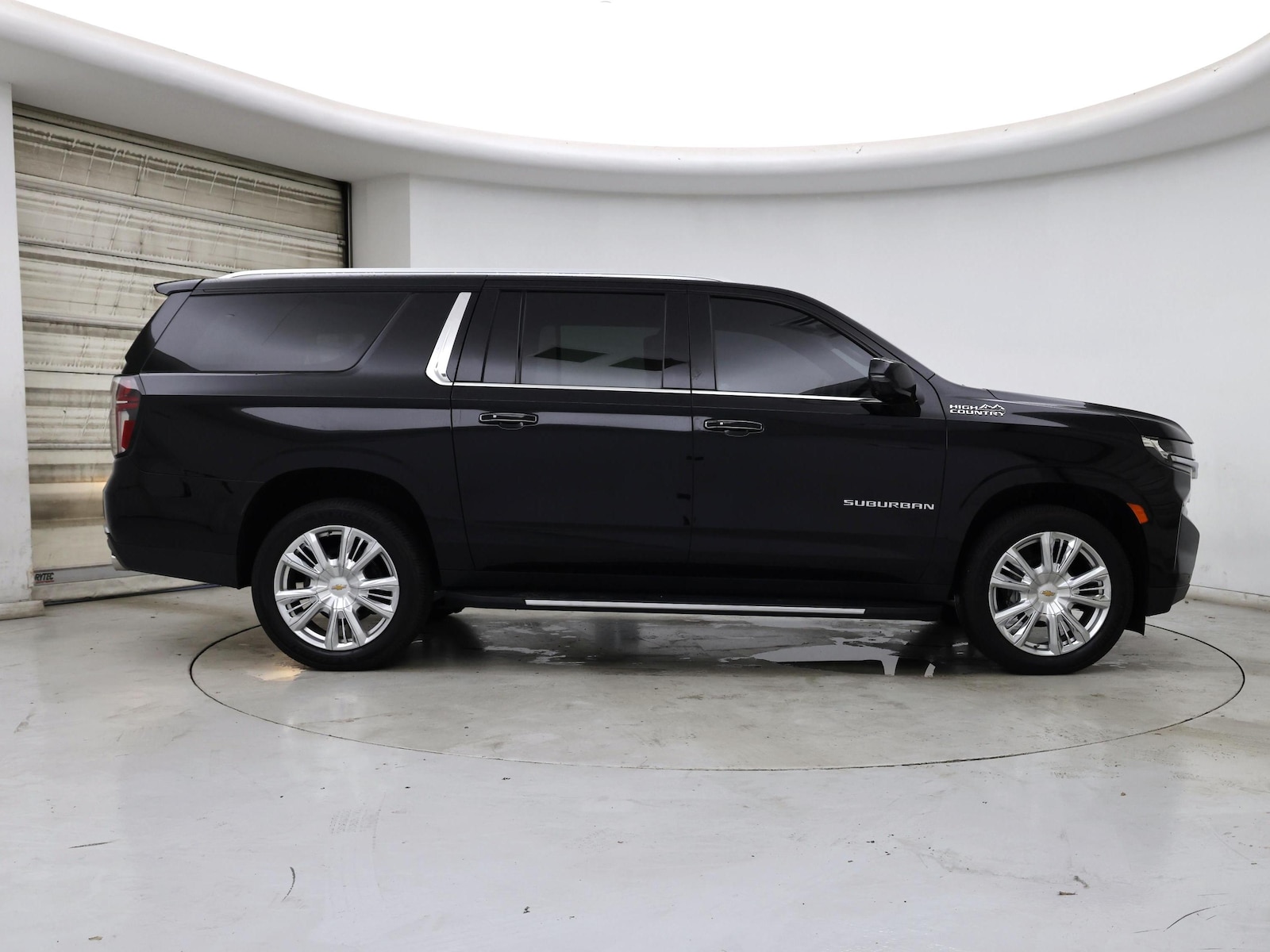 2022 Chevrolet Suburban High Country - Photo 8