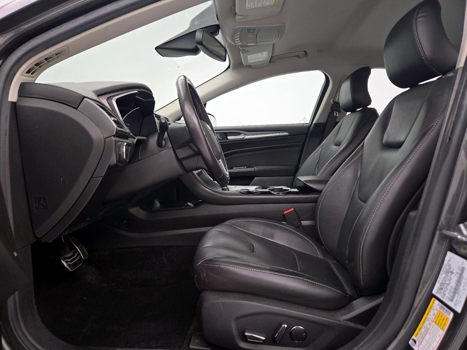 2016 Ford Fusion Energi Titanium - Photo 12