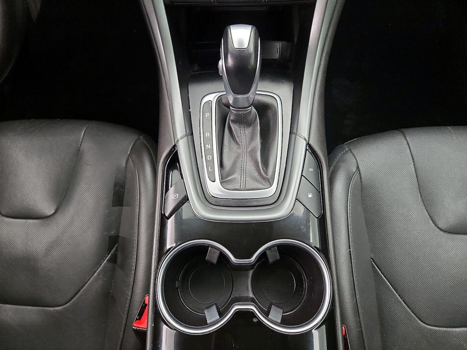 2016 Ford Fusion Energi Titanium - Photo 19