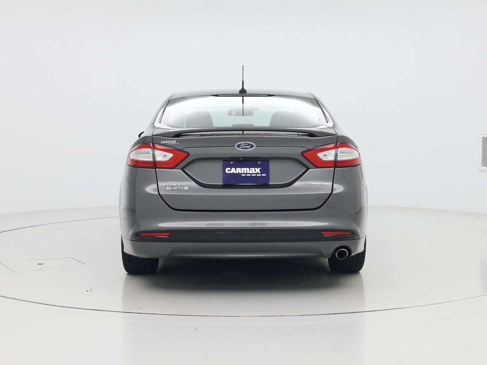 2016 Ford Fusion Energi Titanium - Photo 7