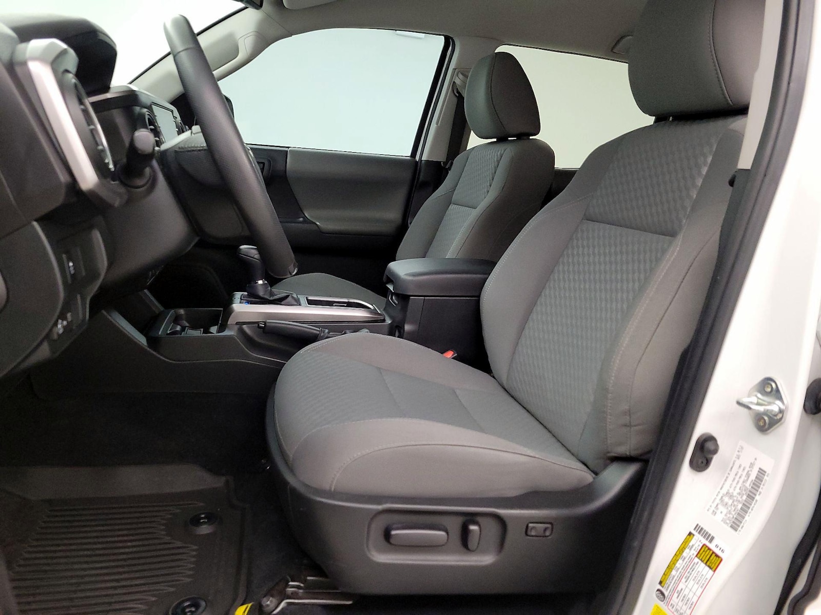 Power Seat(s) & Side Airbags