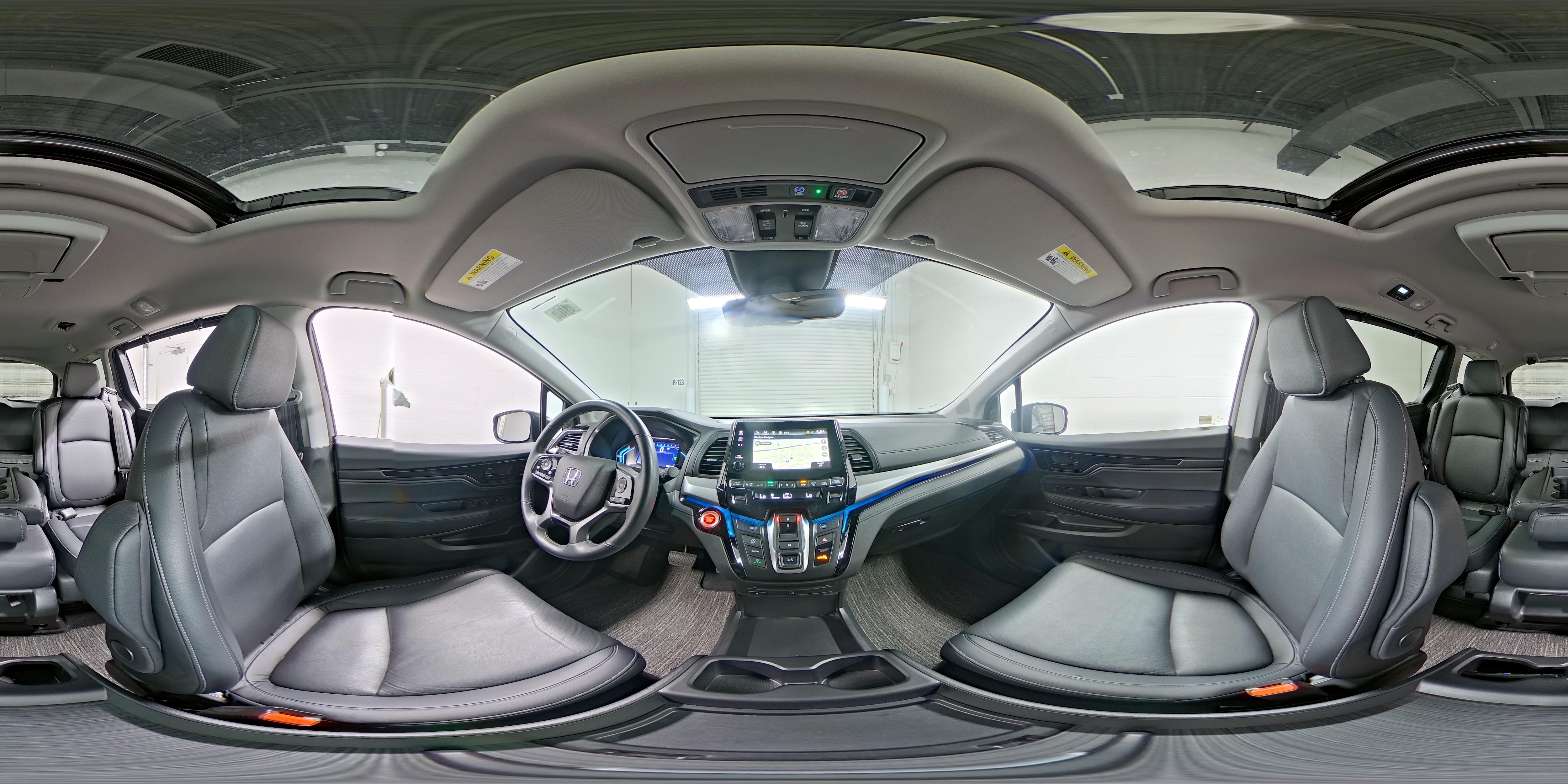 2024 Honda Odyssey Touring - Photo 29