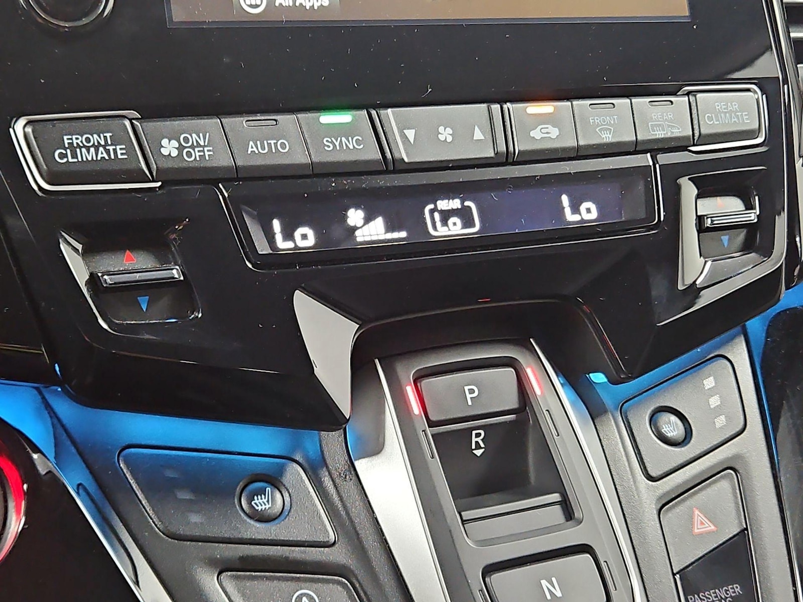 2024 Honda Odyssey Touring - Photo 18