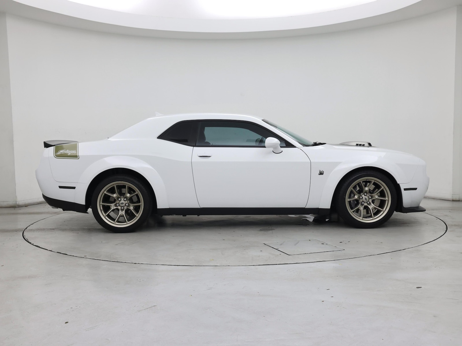 2023 Dodge Challenger R/T - Photo 8