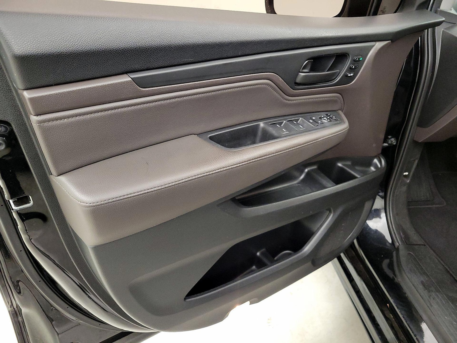 2020 Honda Odyssey Touring - Photo 11