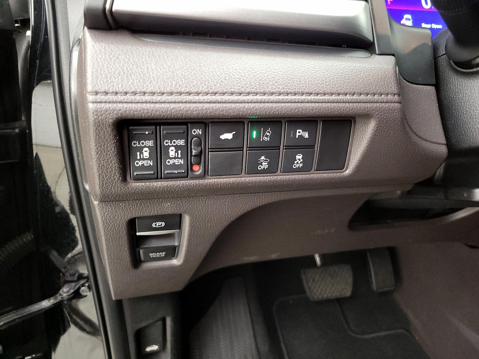 2020 Honda Odyssey Touring - Photo 12