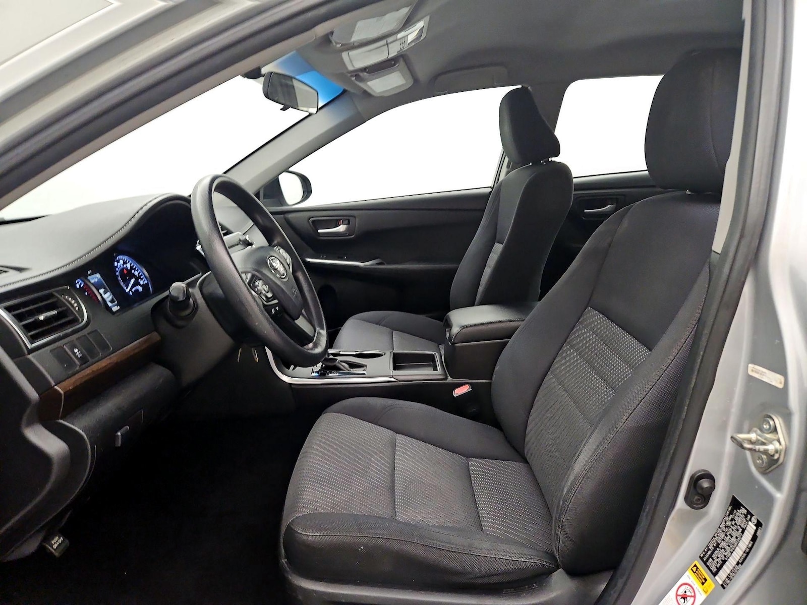 Power Seat(s) & Side Airbags